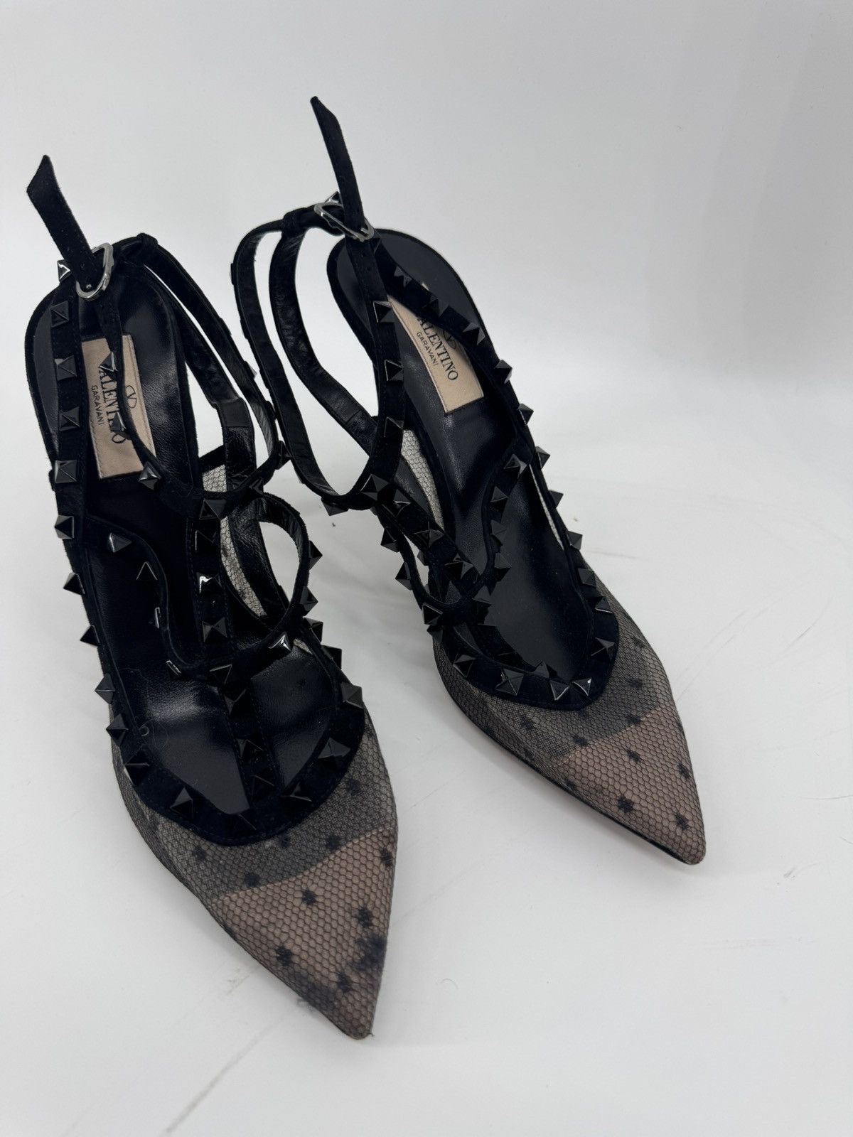 Valentino Valentino Garavani Rockstud Mesh Caged Pointy Toe Pump 39 Size US 9 / IT 39 - 1 Thumbnail