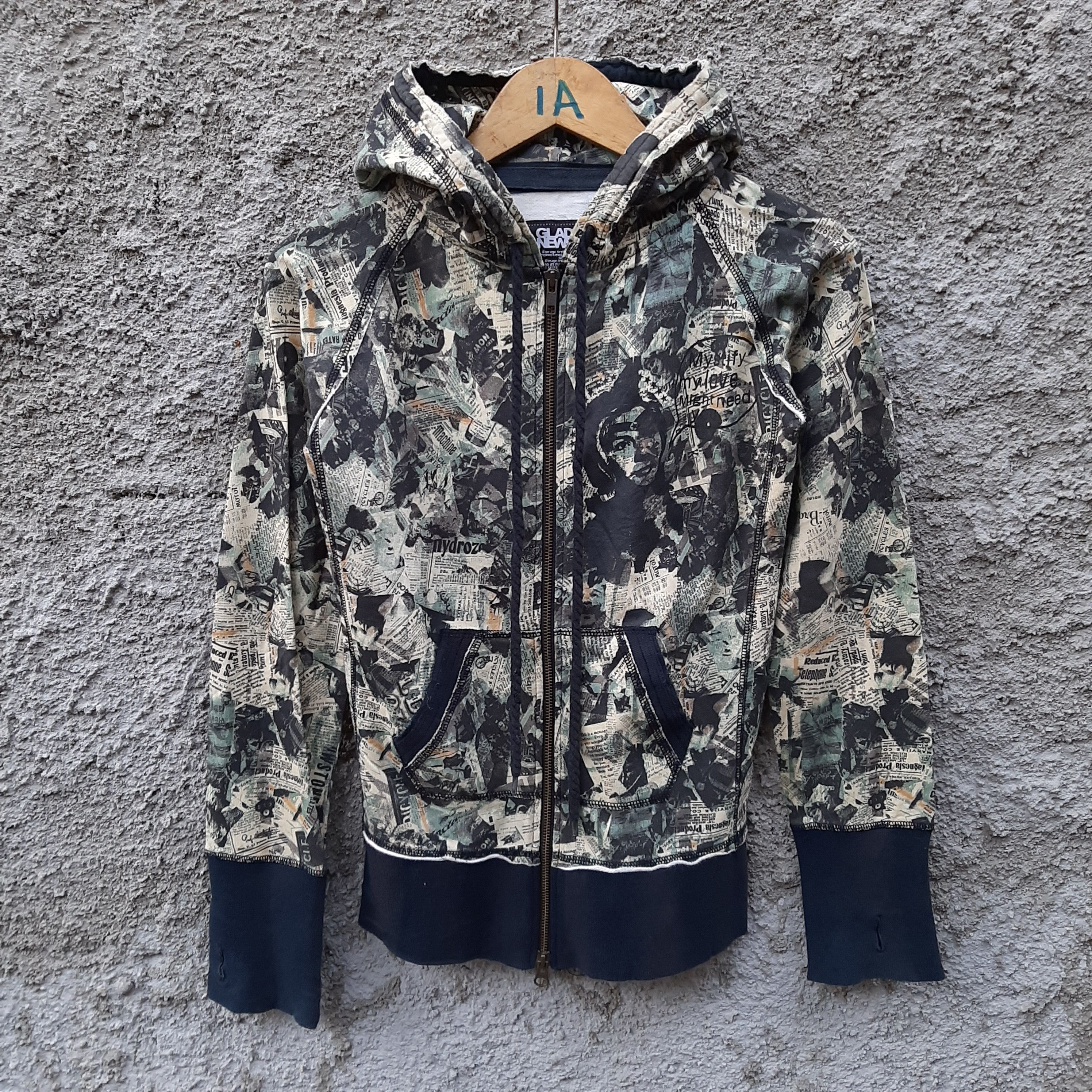 Japanese Brand Glad News printed zipper hoodie Size ONE SIZE - 1 Thumbnail