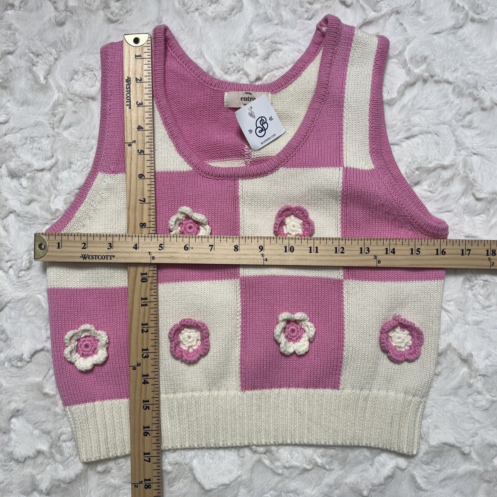 Other Entro Women Pink White Crochet Flowers Stretch Knit Top Sz M Size M / US 6-8 / IT 42-44 - 4 Thumbnail