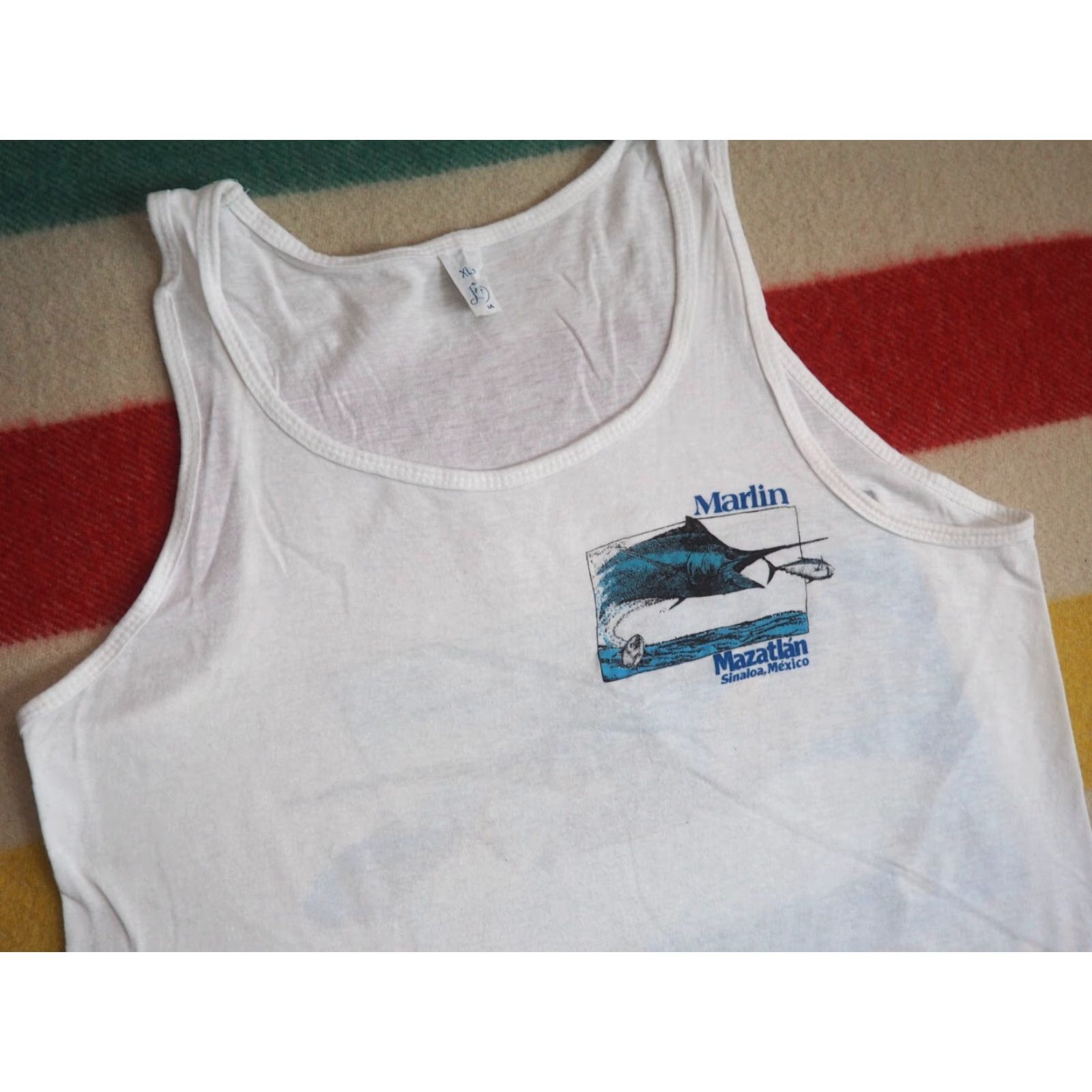 Vintage VTG 80s Fajer Mazatlan Mexico Marlin Fish Tuna Art White Tank Top T-Shirt M Mens Cotton Sleeveless Graphic Tee 1980s Size US M / EU 48-50 / 2 - 4 Thumbnail