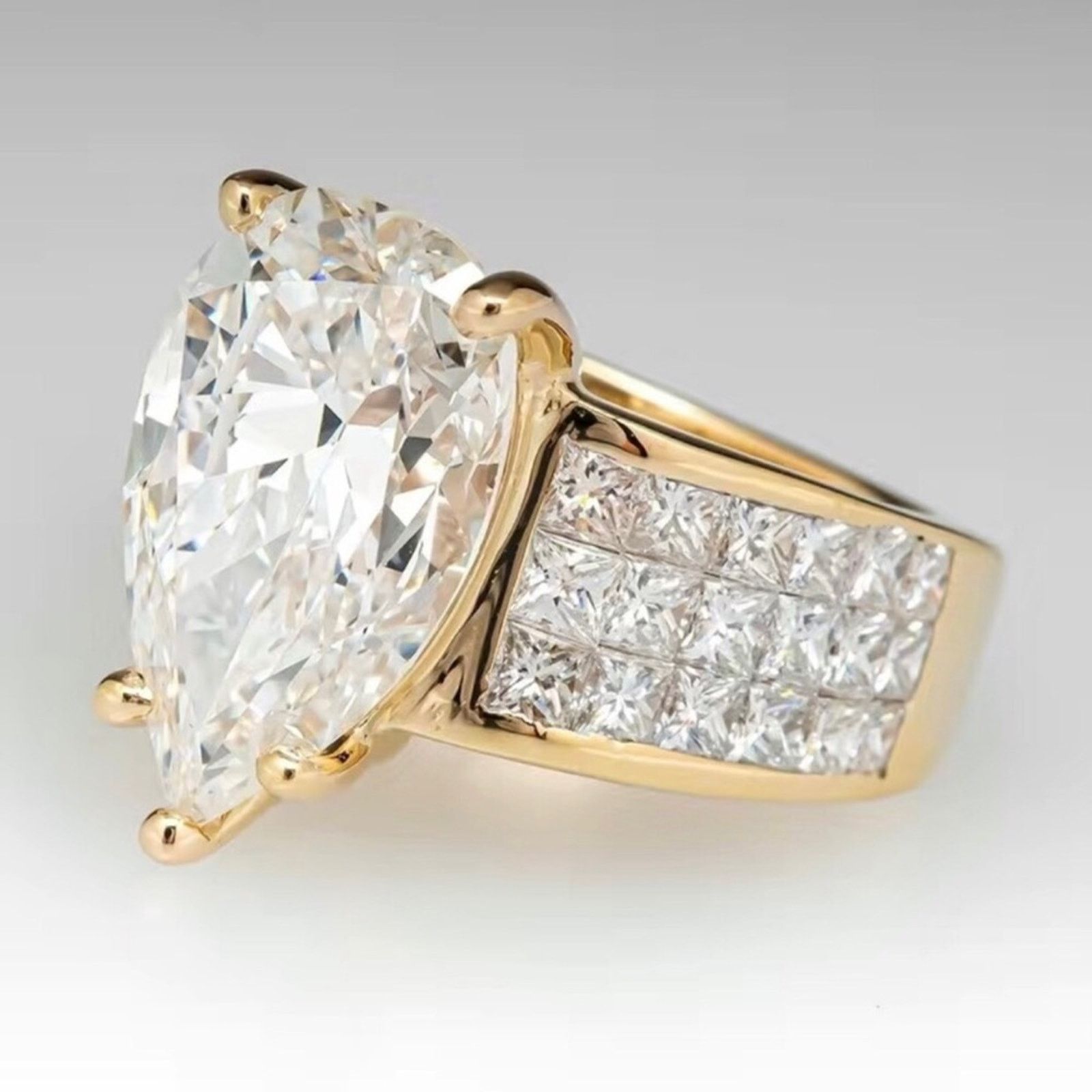 Jewelry Women’s teardrop cubic zirconia 18kt gold ring 9 NIB Size ONE SIZE - 3 Thumbnail