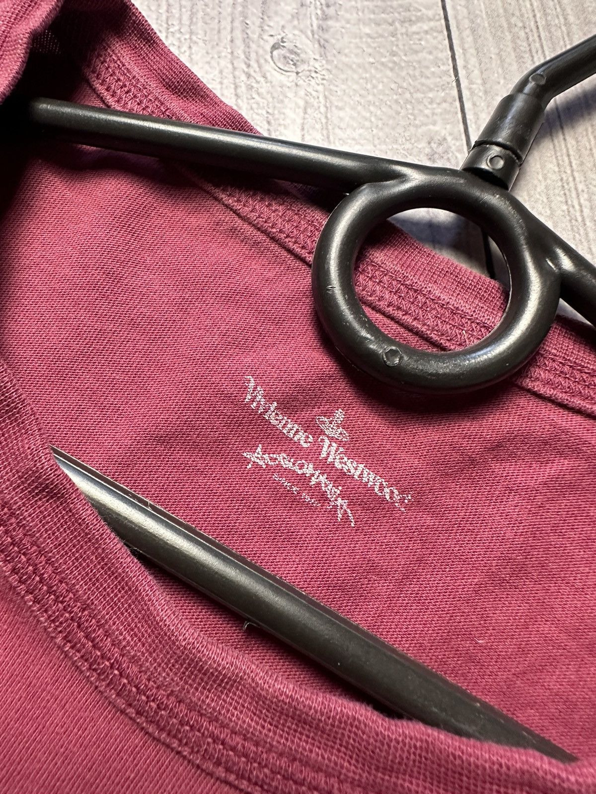 Vivienne Westwood Vintage Vivienne Westwood tee logo size S red Size US S / EU 44-46 / 1 - 6 Thumbnail