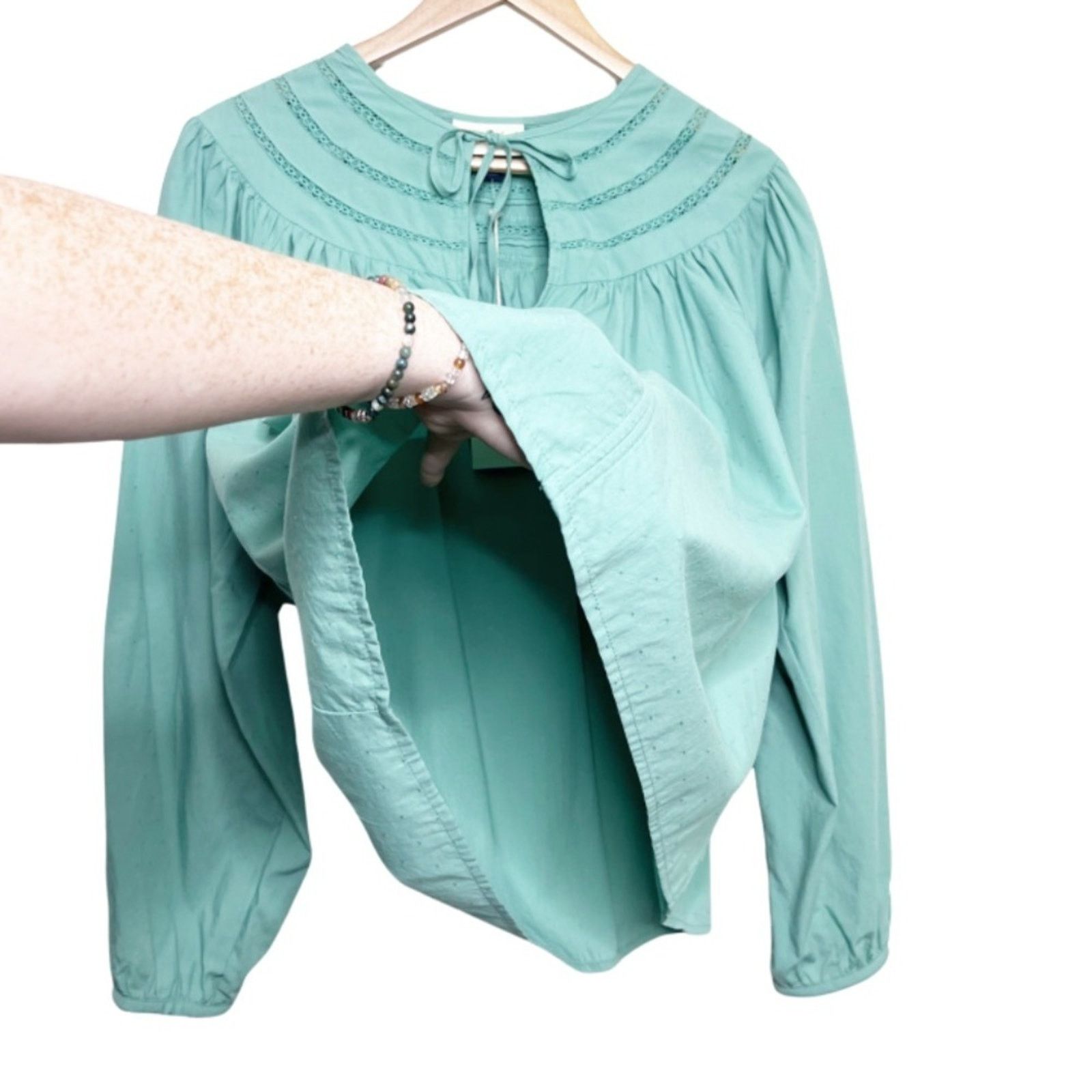 Target Basics New with Tag Universal Thread Women’s Long Sleeve Blouse Size S / US 4 / IT 40 - 7 Thumbnail