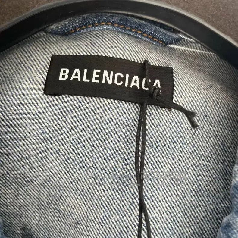 Balenciaga Balenciaga Distressed Graffiti Letter Jacket. Size US M / EU 48-50 / 2 - 4 Thumbnail
