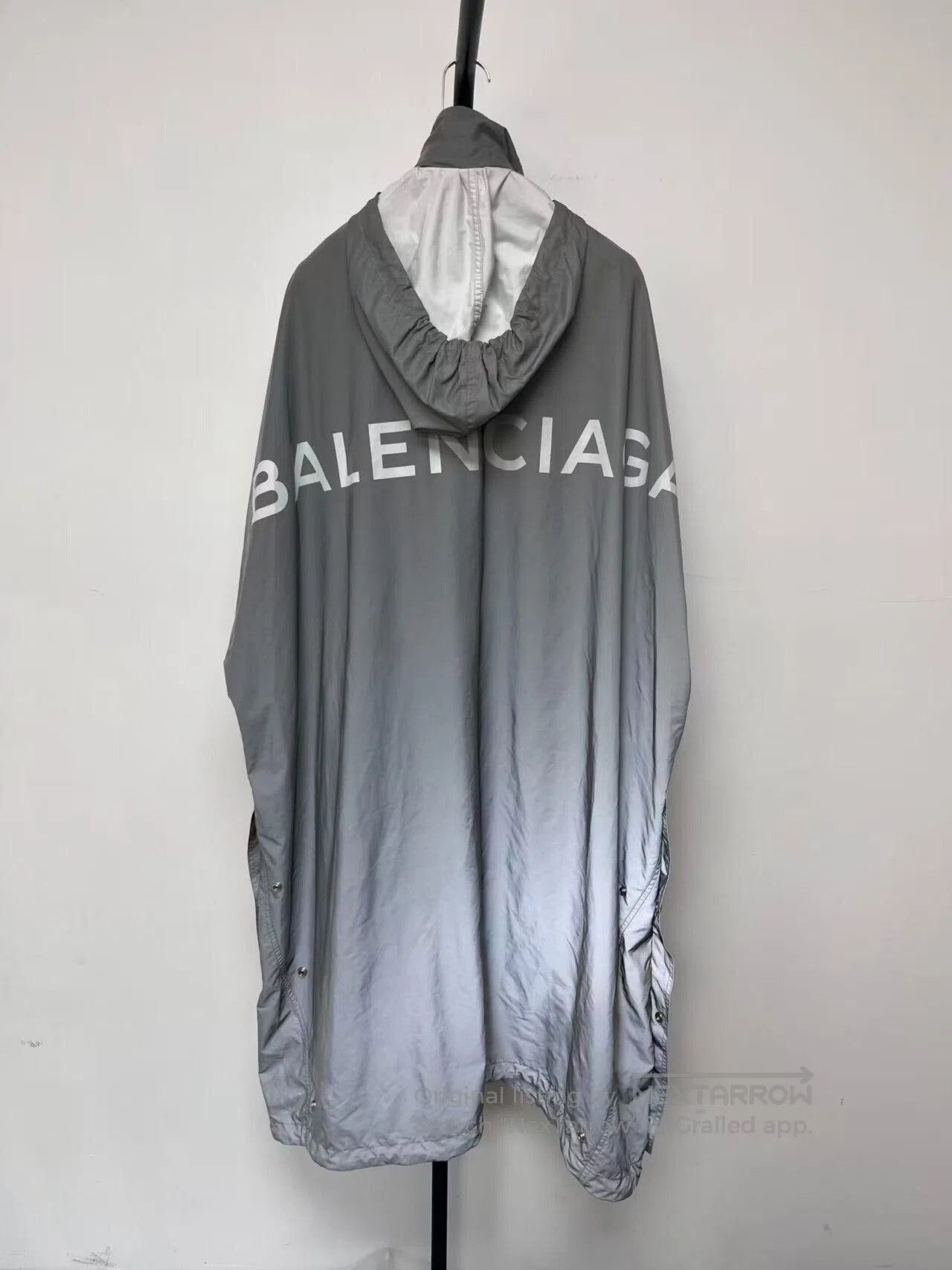 Balenciaga balenciaga long raincoat in gray. Size US M / EU 48-50 / 2 - 1 Thumbnail
