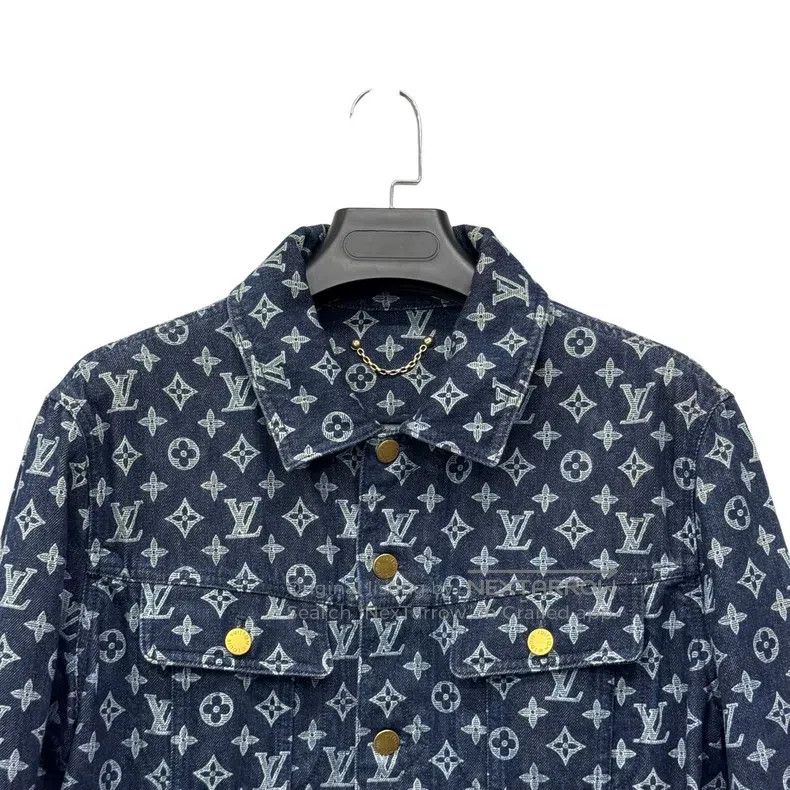 Louis Vuitton Louis Vuitton Original full print denim jacket Size US M / EU 48-50 / 2 - 4 Thumbnail
