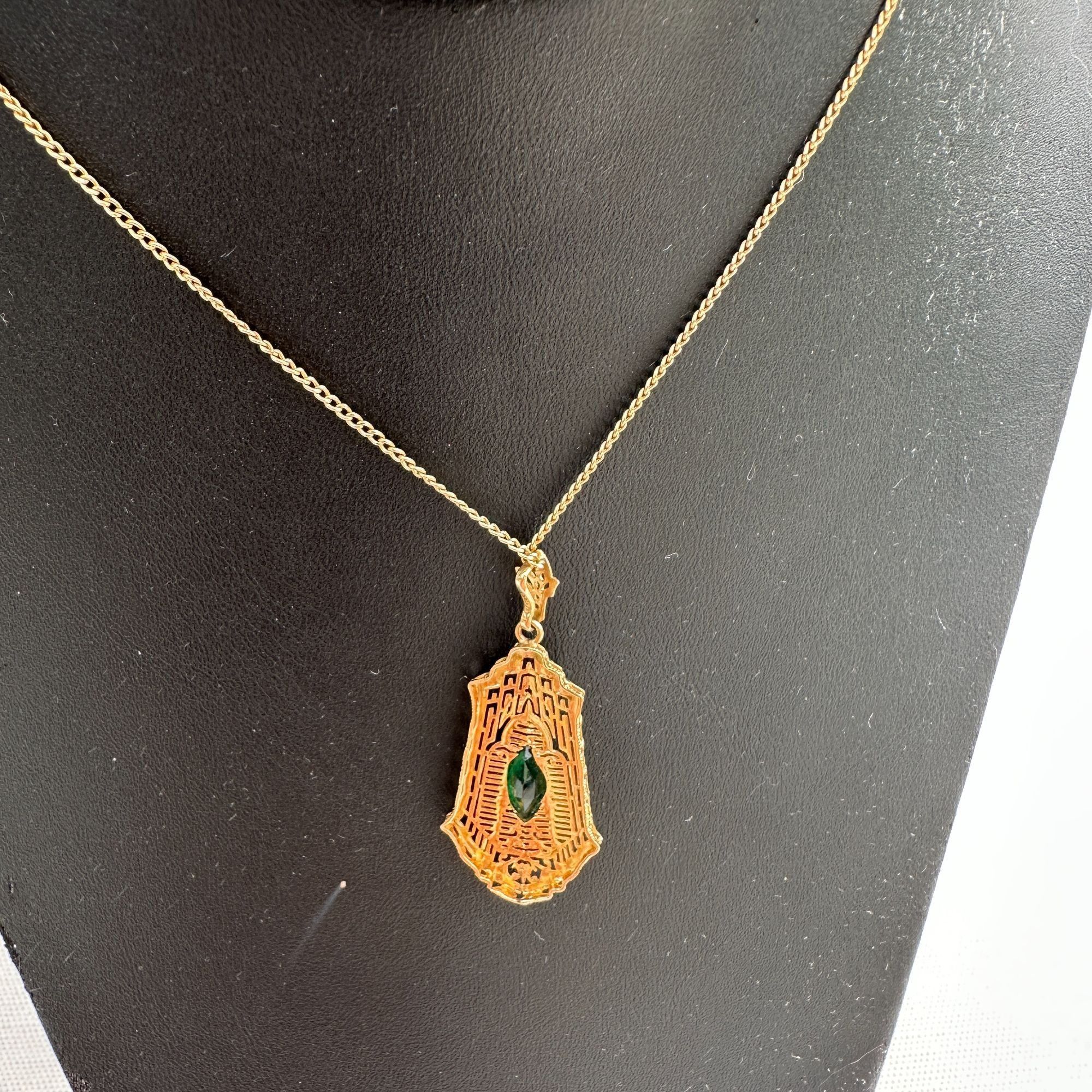 Other 14K Gold Esposito Jewelry Co.Pendant Necklace with Green Gla Size ONE SIZE - 13 Thumbnail