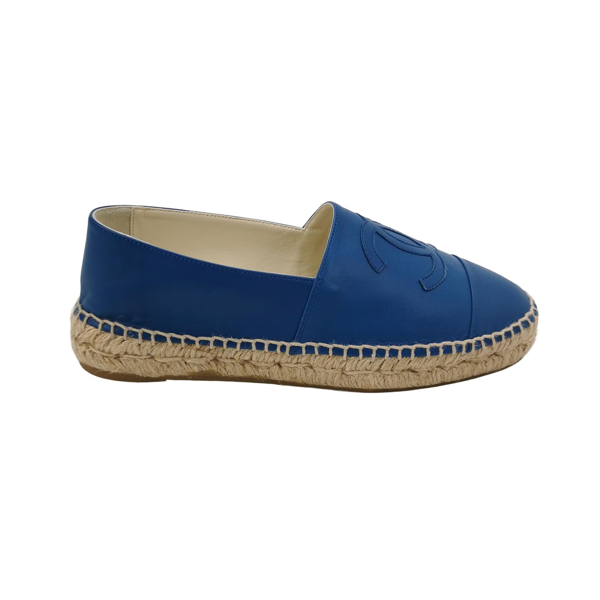 Chanel Chanel Women 7 Flats Size US 7 / IT 37 - 1 Thumbnail