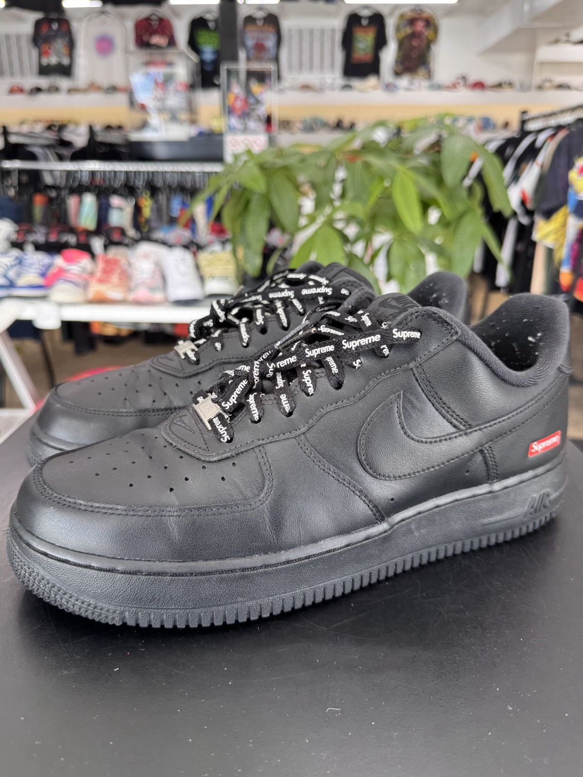 Nike × Supreme Nike Air Force 1 Low Supreme Black Size 10 (2020