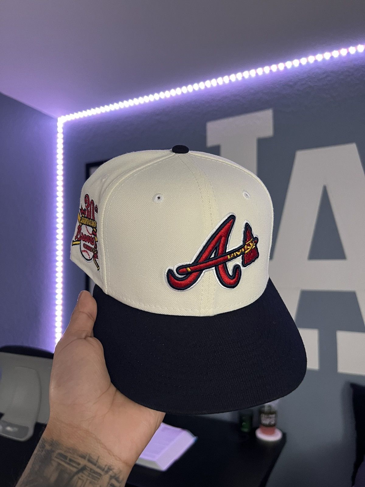 Hat Club × New Era Atlanta Braves- White Dome by Hatclub Size ONE SIZE - 1 Thumbnail