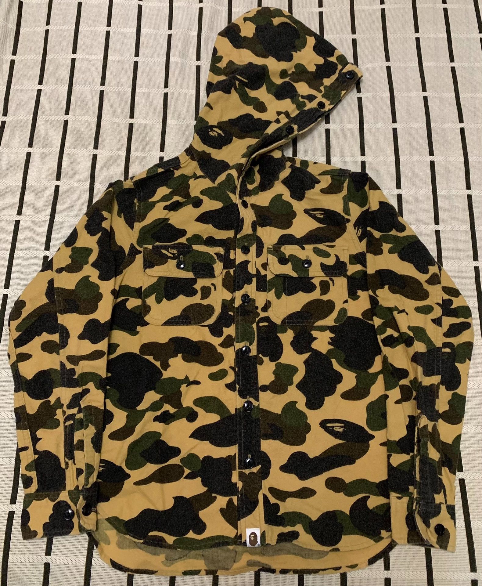 Bape Bape Camo Yellow Hoodie S Men Size US S / EU 44-46 / 1 - 1 Thumbnail