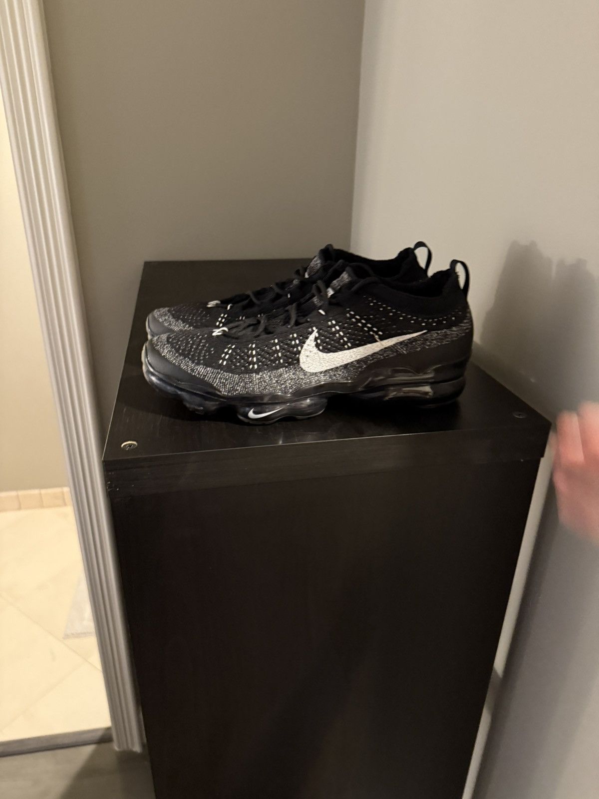 Nike Nike vapor max 2023 Flyknit ‘Oreo’ Size US 12.5 / EU 45-46 - 4 Thumbnail