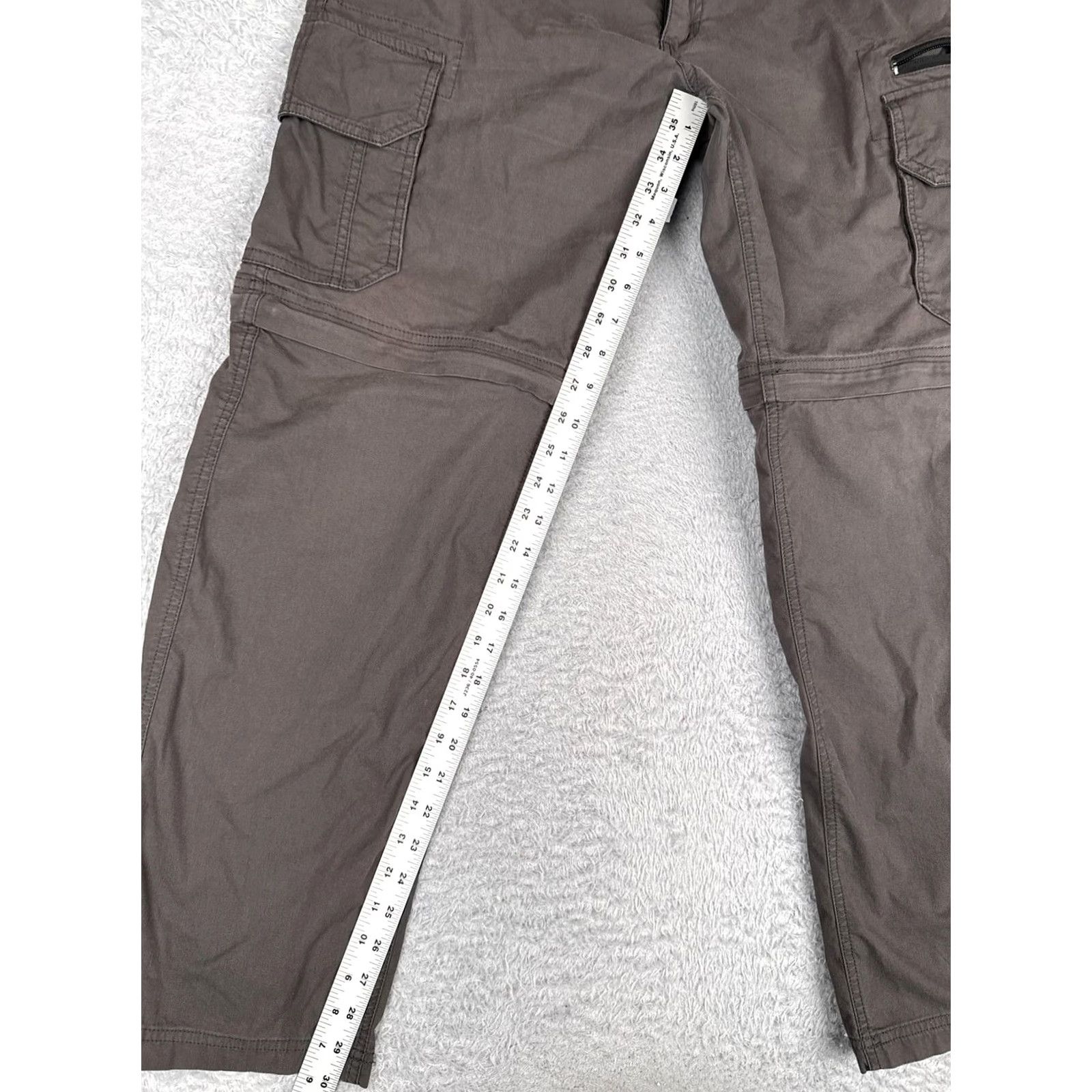 Vintage BC Clothing Co Mens Cargo Pants Brown Convertible Zip-Off Legs Belted Pockets Stretch Canvas 34x29 Waist 34 Inseam M Regular Size US 31 - 7 Thumbnail