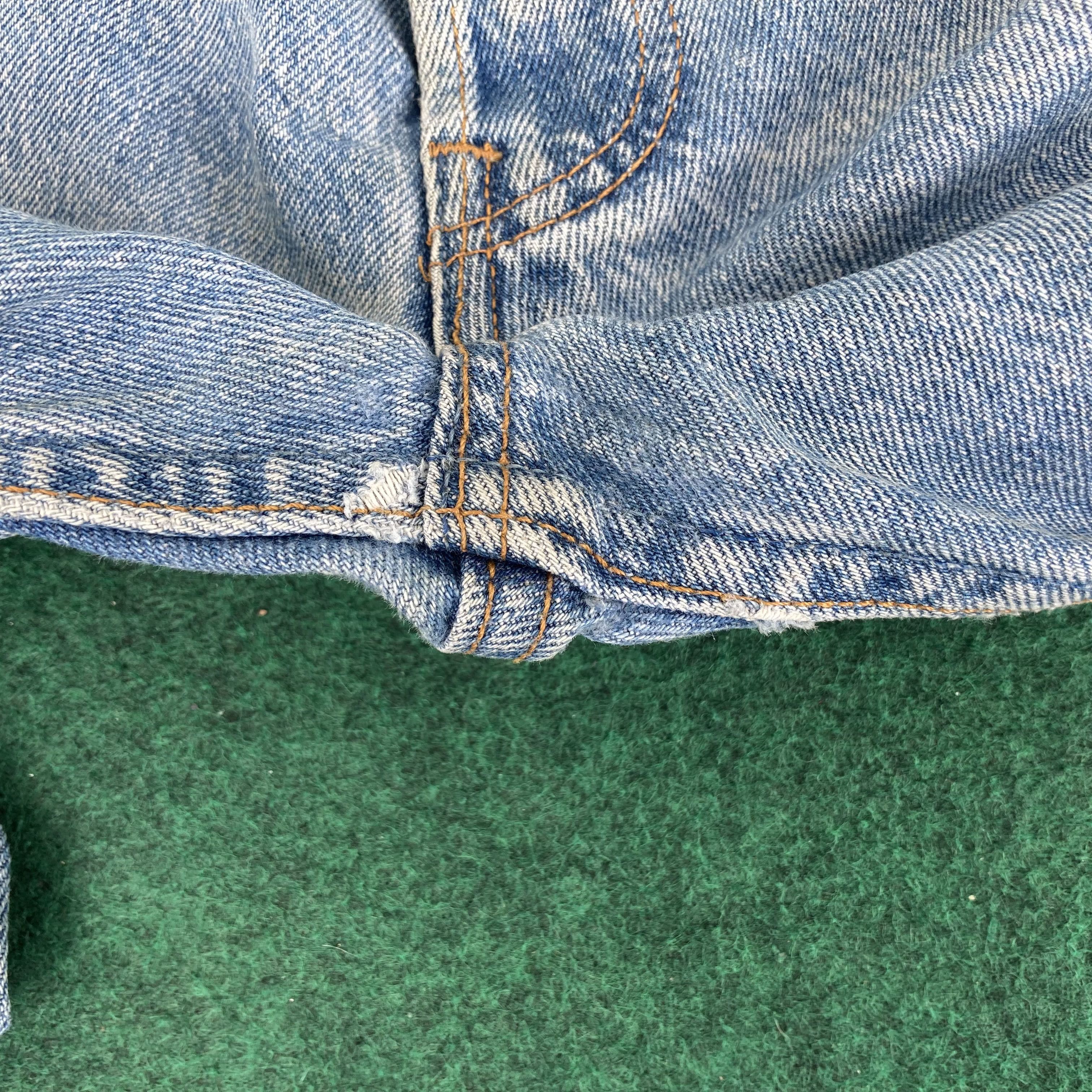 Levi's × Vintage Vtg Levis 501 Distressed Ripped Light Blue Faded Sz 31 Jeans Size US 31 - 9 Thumbnail