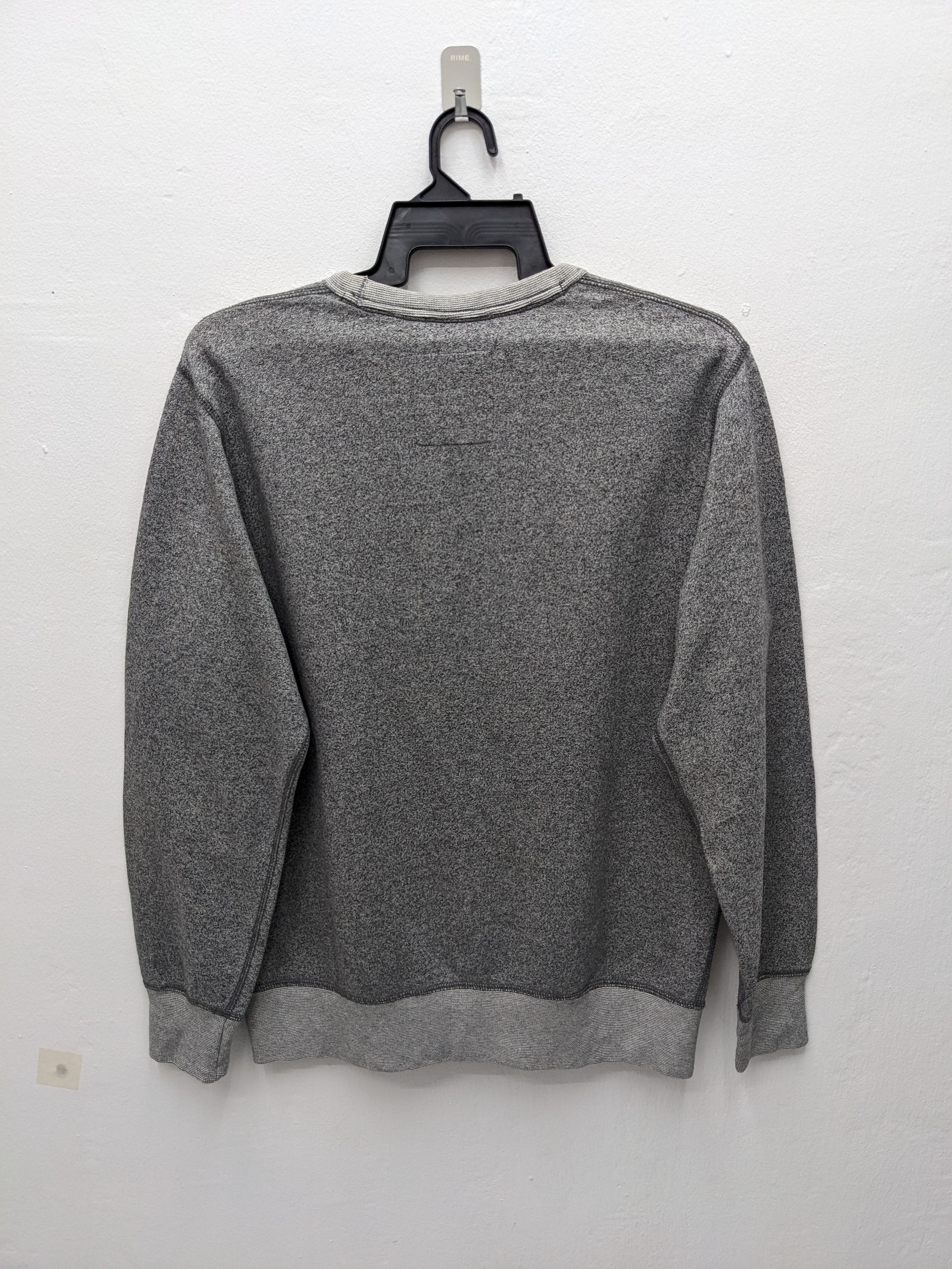 Japanese Brand Japanese Brand Uniqlo Streetwear Crewneck Sweatshirt Size US XL / EU 56 / 4 - 5 Thumbnail