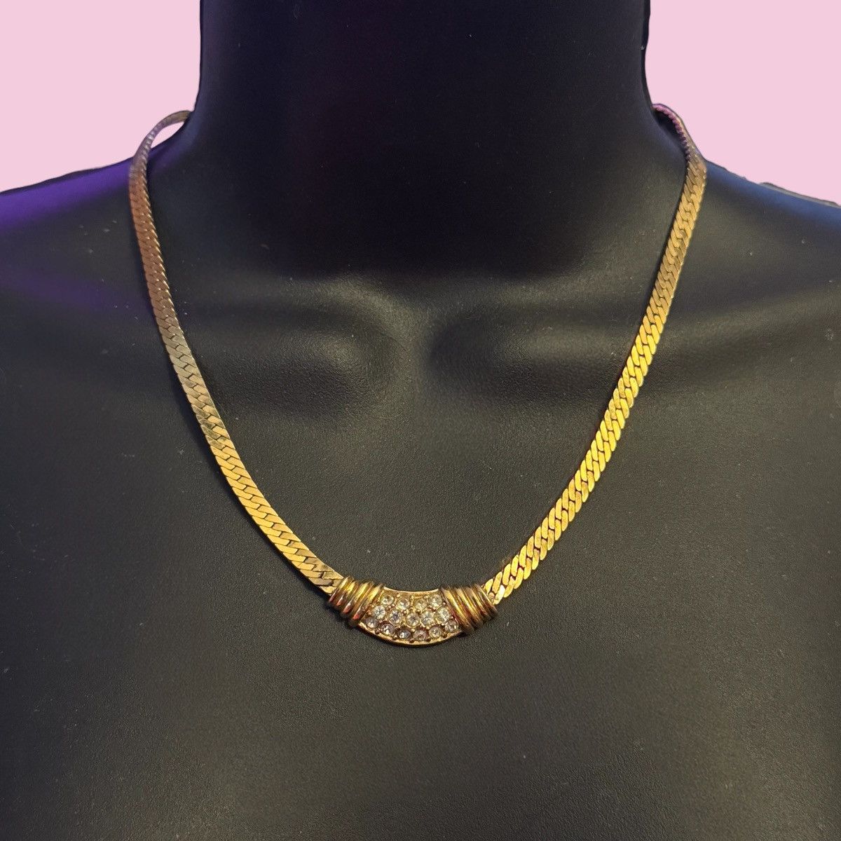 Vintage Vintage Avon rhinestone gold tone herringbone necklace Size ONE SIZE - 1 Thumbnail