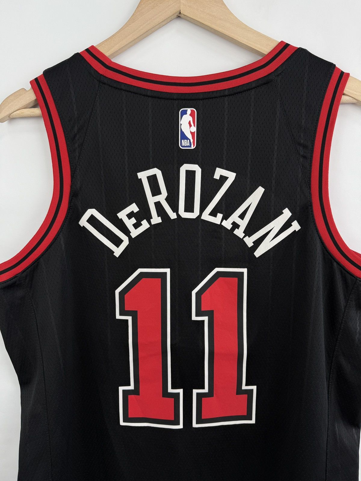 Jordan Brand 🇺🇸 Chicago Bulls Demar Derozan Jordan NBA Basketball Jersey Size US M / EU 48-50 / 2 - 11 Thumbnail