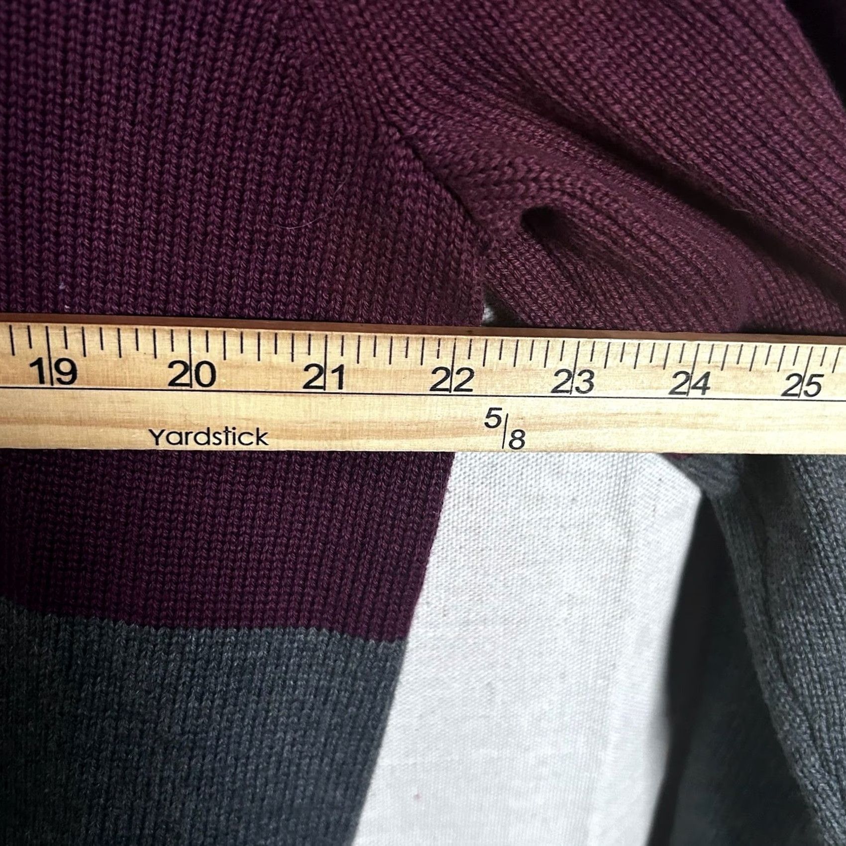 J.Crew J. Crew Mens V-Neck Cotton Knit Sweater Gray Burgundy Stripe Size L Size US L / EU 52-54 / 3 - 4 Thumbnail