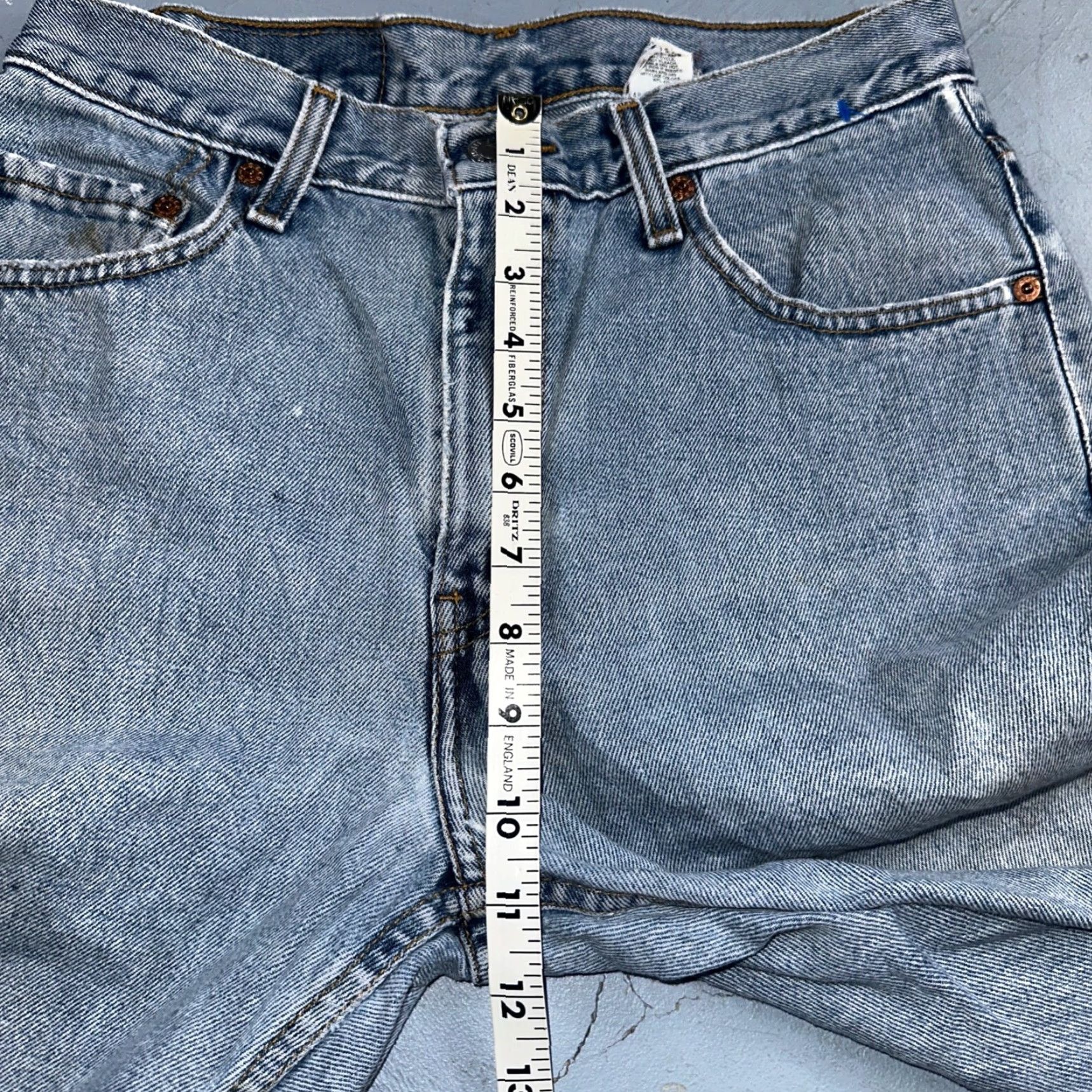 Levi's VINTAGE Levi's 505 Jeans Mens Blue Light Wash 30x34 Straight Leg 90s USA Columbia Denim Cotton Regular Inseam 34 28x33 Ac Closure Button Size US 30 / EU 46 - 7 Thumbnail