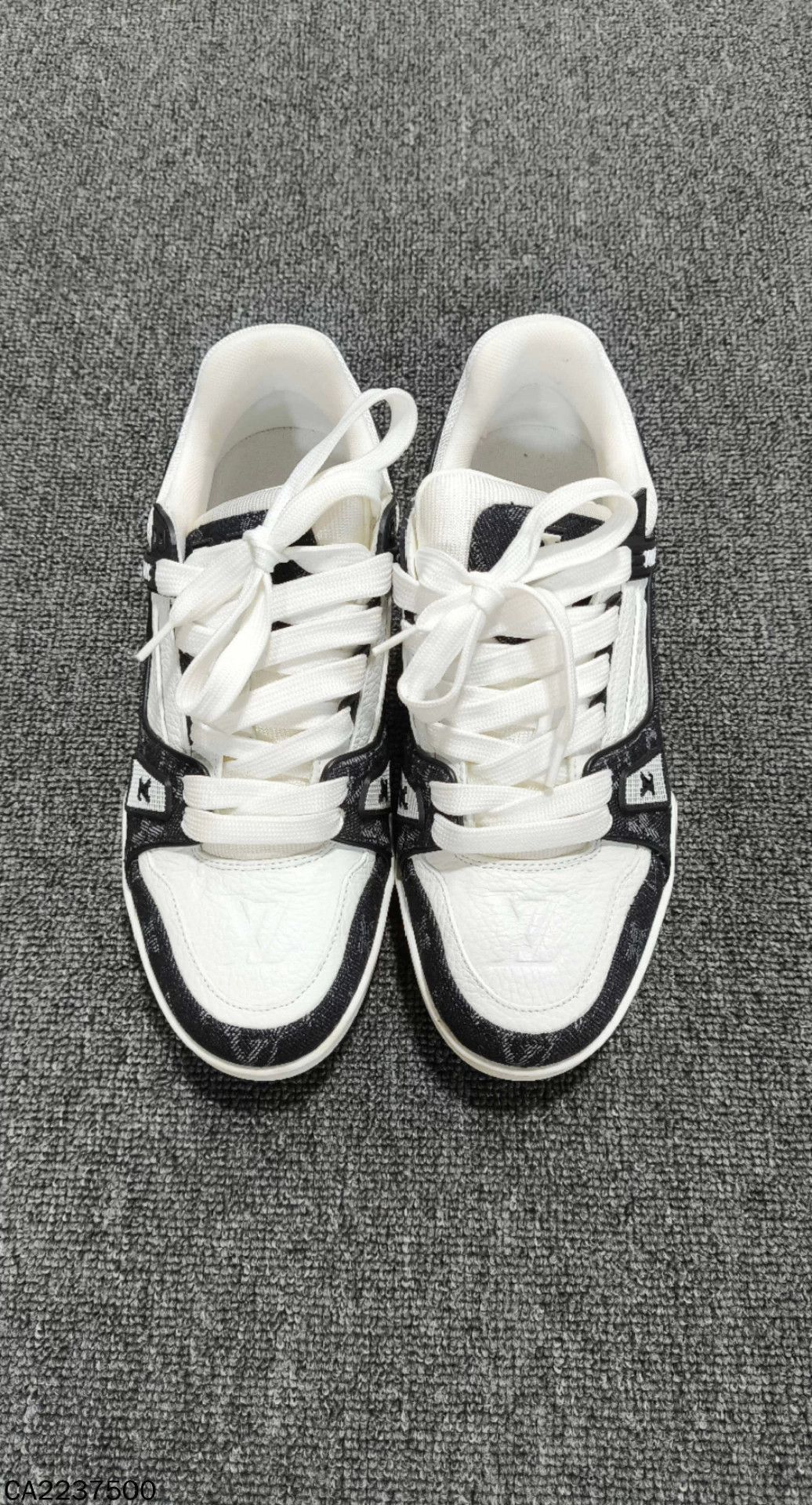 Louis Vuitton LV Black & White Monogram Trainer Women's 37 Size US 6 / IT 36 - 2 Thumbnail