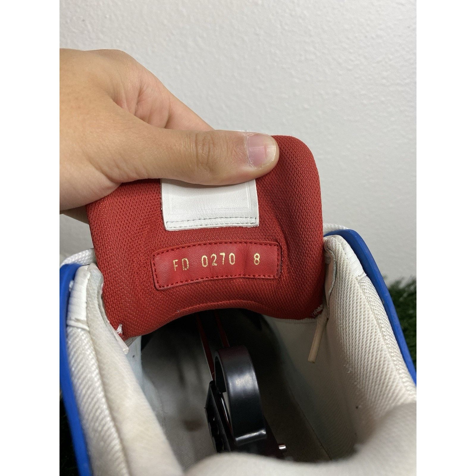 Louis Vuitton Size 8 LV - Louis Vuitton ‘White Red Blue’ Mid Trainer Size US 9 / EU 42 - 12 Thumbnail