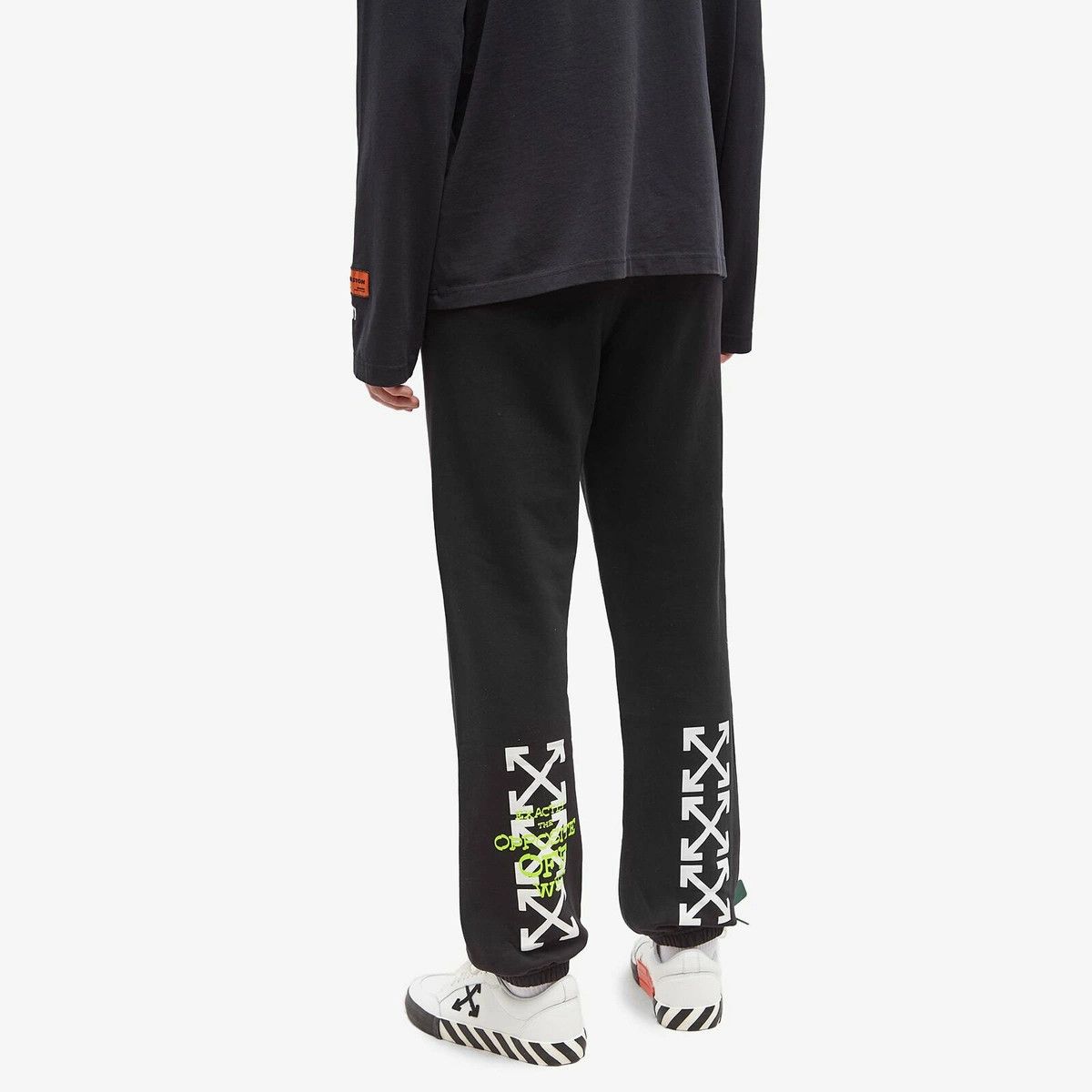 Off-White o1gr1nt0425 Opposite Arr Slim Sweatpants & Joggers in Black Size US 30 / EU 46 - 3 Thumbnail