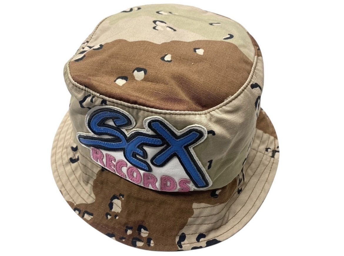 【値下】CHROME HEARTS bucket hat matty boy Chrome Hearts Matty Boy Black & Yellow Sex Records Cashmere