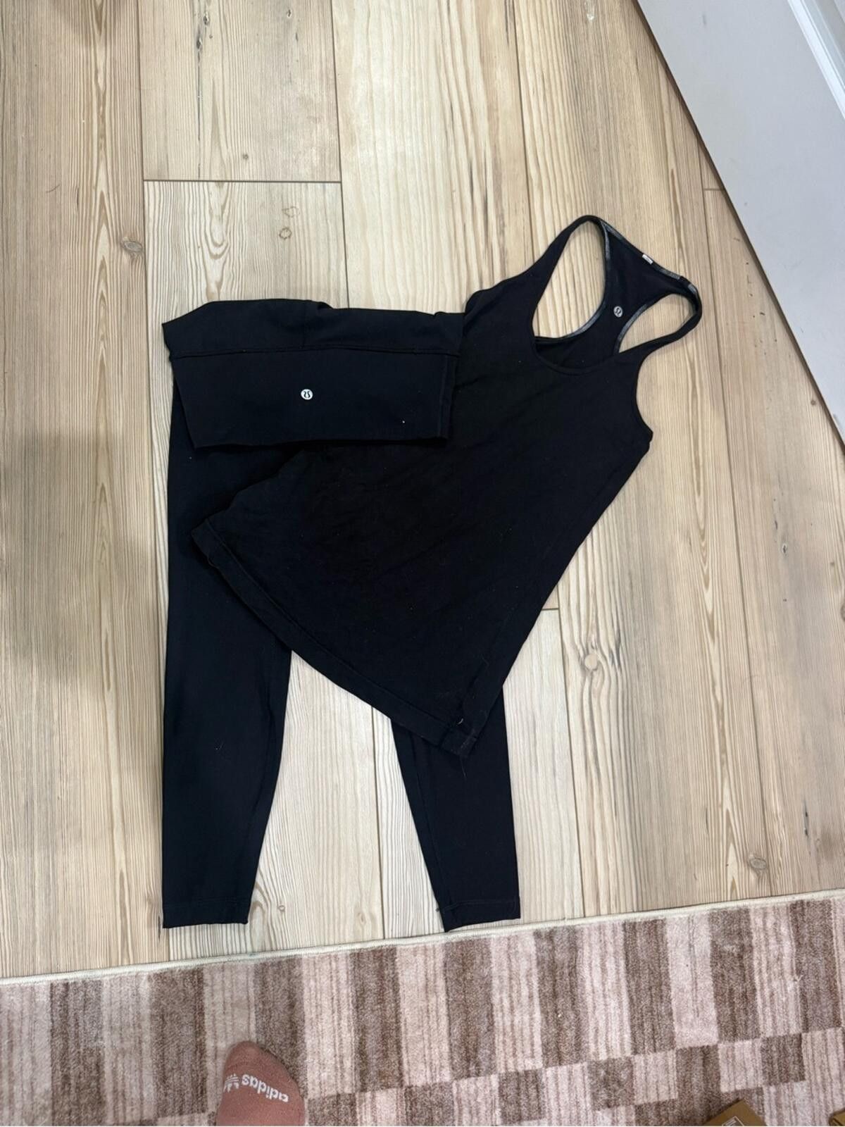 Lululemon lululemon athletica Racerback Tank with High-Waist Leggings Size 28" / US 6 / IT 42 - 5 Thumbnail