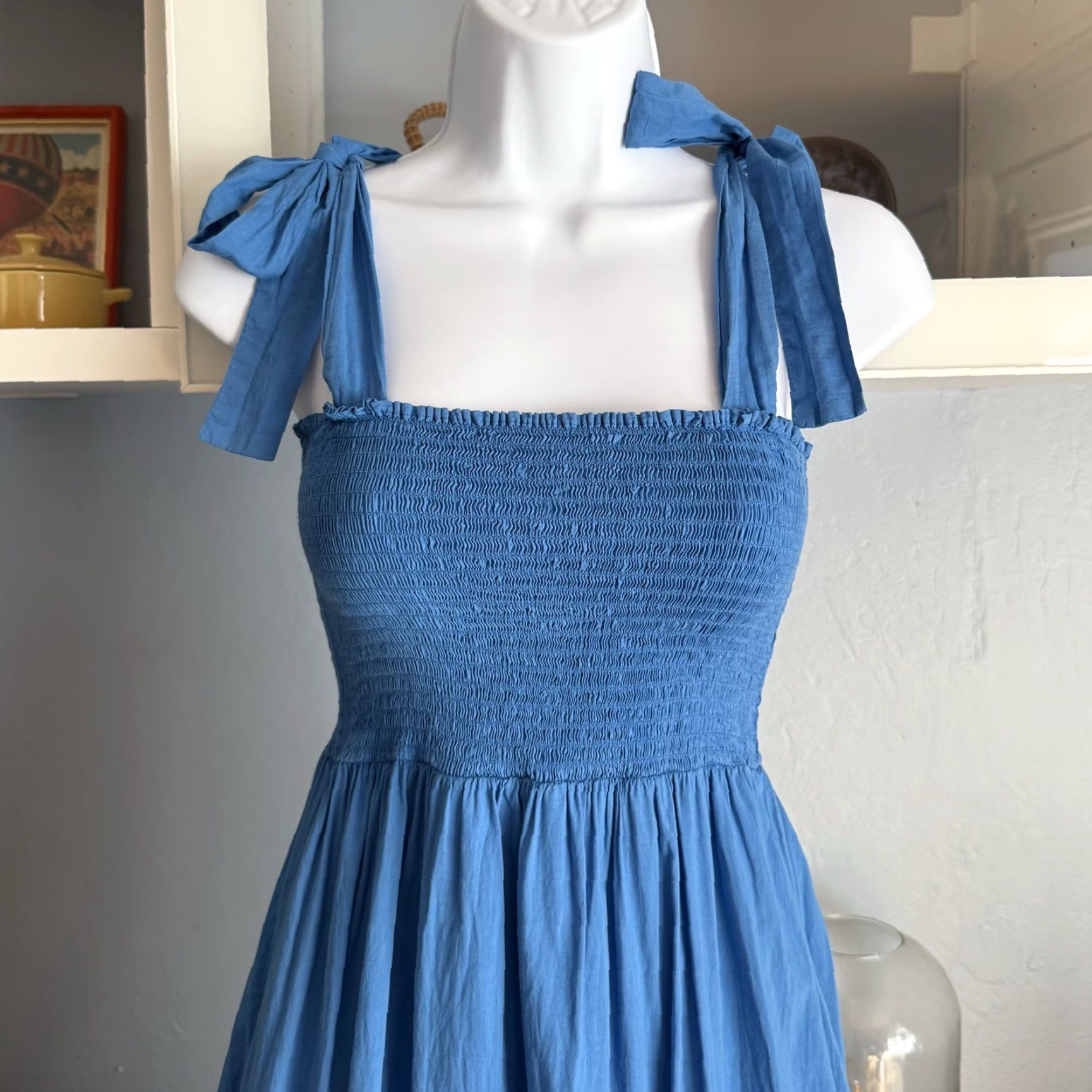 Xirena Xirena Lorraine Dress Blue Maxi XS Women Smocked Bodice Tie Straps Tiered Size XS / US 0-2 / IT 36-38 - 3 Thumbnail