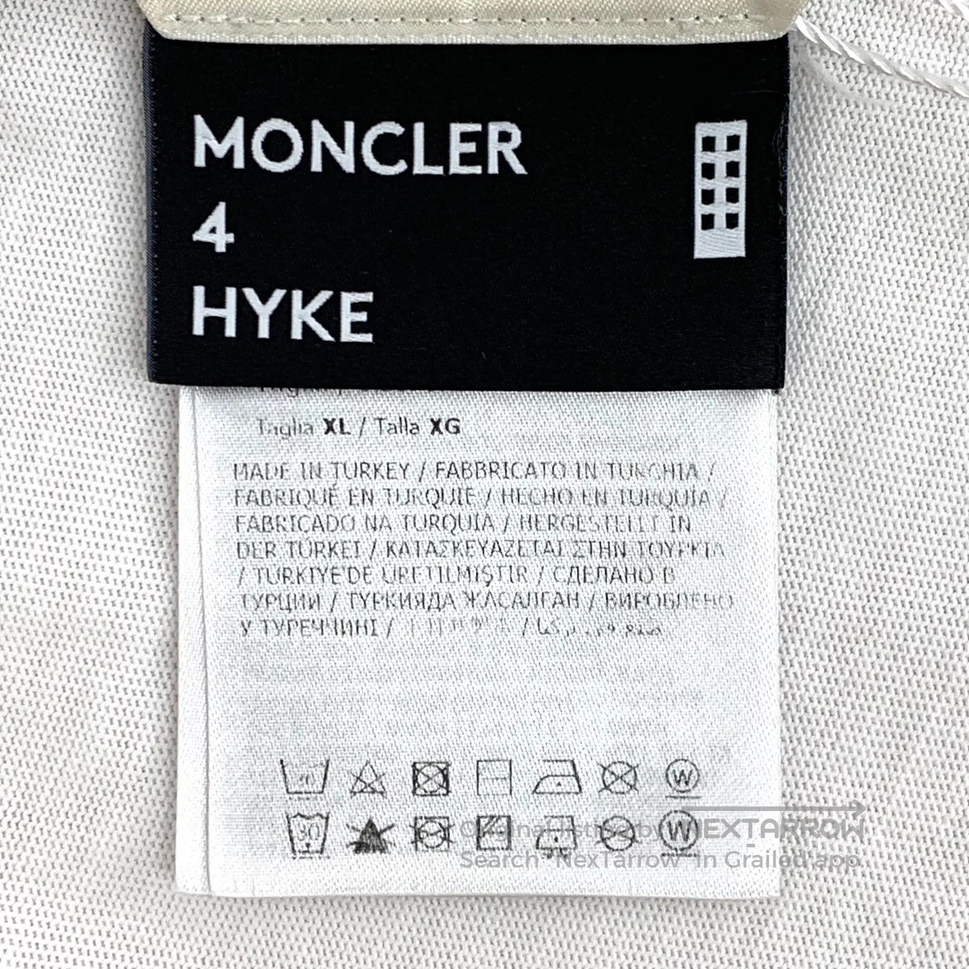 Moncler Moncler White side logo letter print cotton round neck lon Size US XL / EU 56 / 4 - 8 Thumbnail