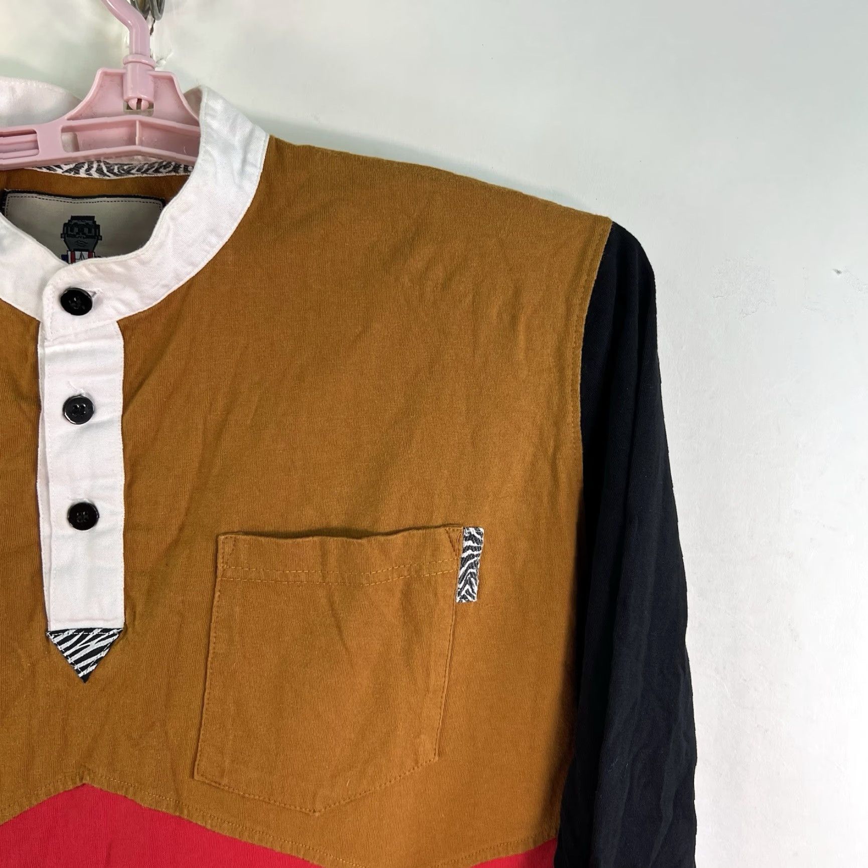 Vintage Rick Wierdo Mens Shirt Gold Long Sleeve L Vintage Graphic Print Crew Neck Funny Theme ♥ Size US L / EU 52-54 / 3 - 3 Thumbnail