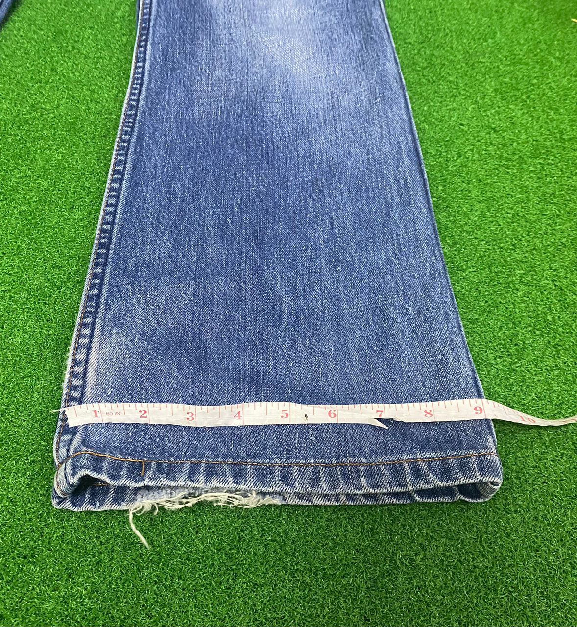 Levi's VINTAGE LEVIS 517 FLARE DENIM JEANS Size US 32 / EU 48 - 14 Thumbnail
