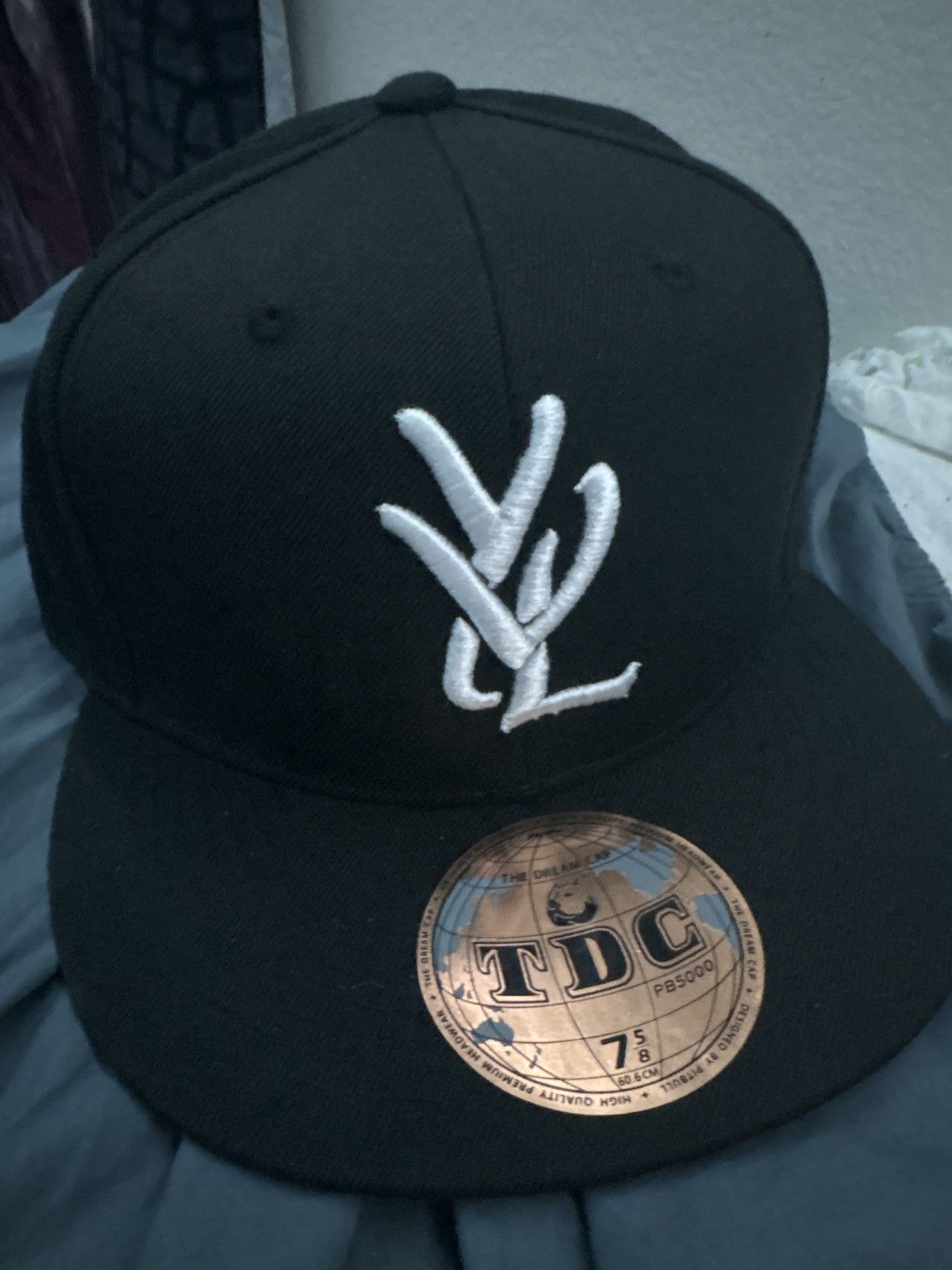 YVL hat White on black Playboi Carti YVL Cap White/Maroon for Men