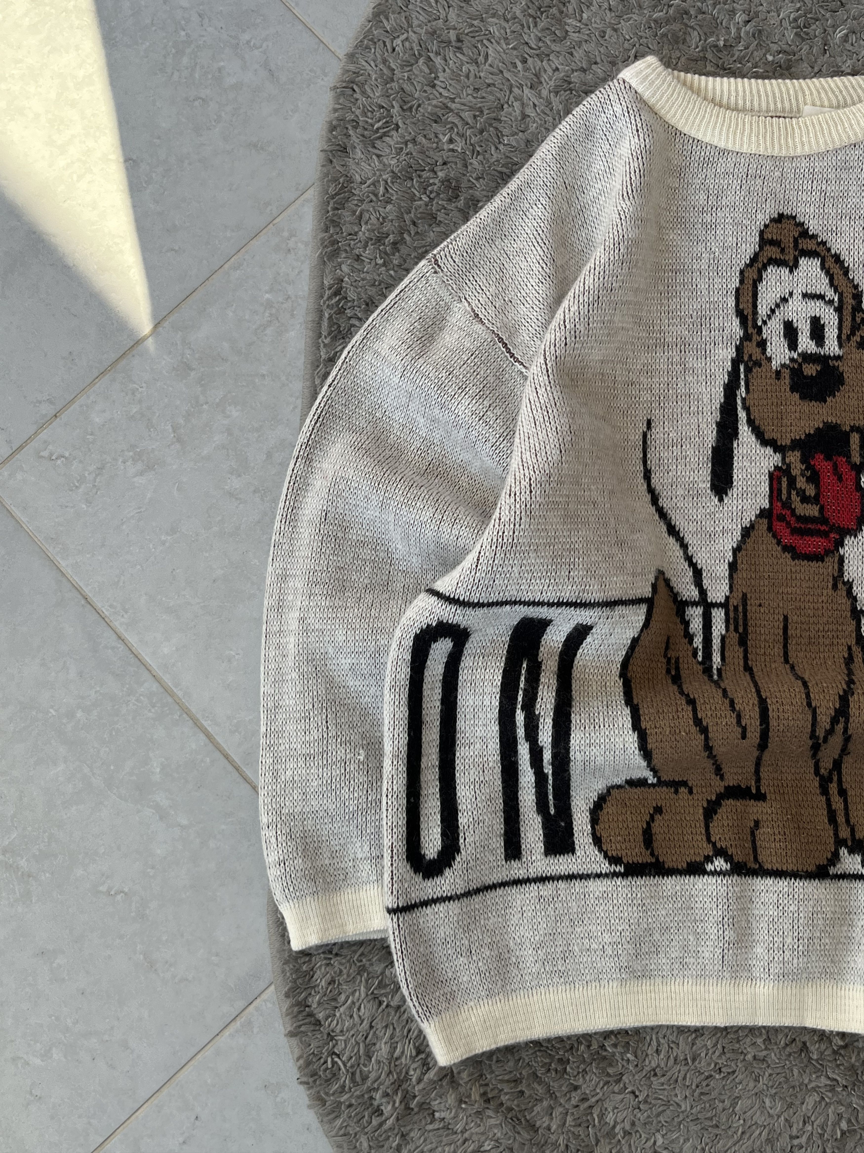 Disney DISNEY Vintage Sweater Pluto Pattern “APPLICATION” Size US L / EU 52-54 / 3 - 3 Thumbnail