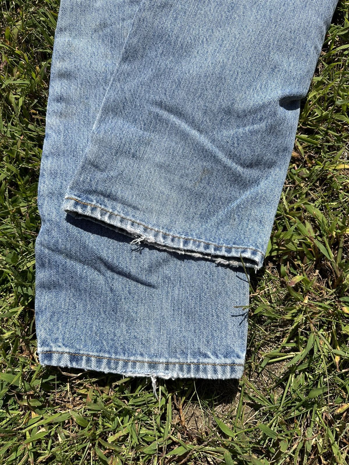 Levi's × Levi's Vintage Clothing × Vintage Vintage Levi’s 501 33x32 Size US 33 - 4 Thumbnail