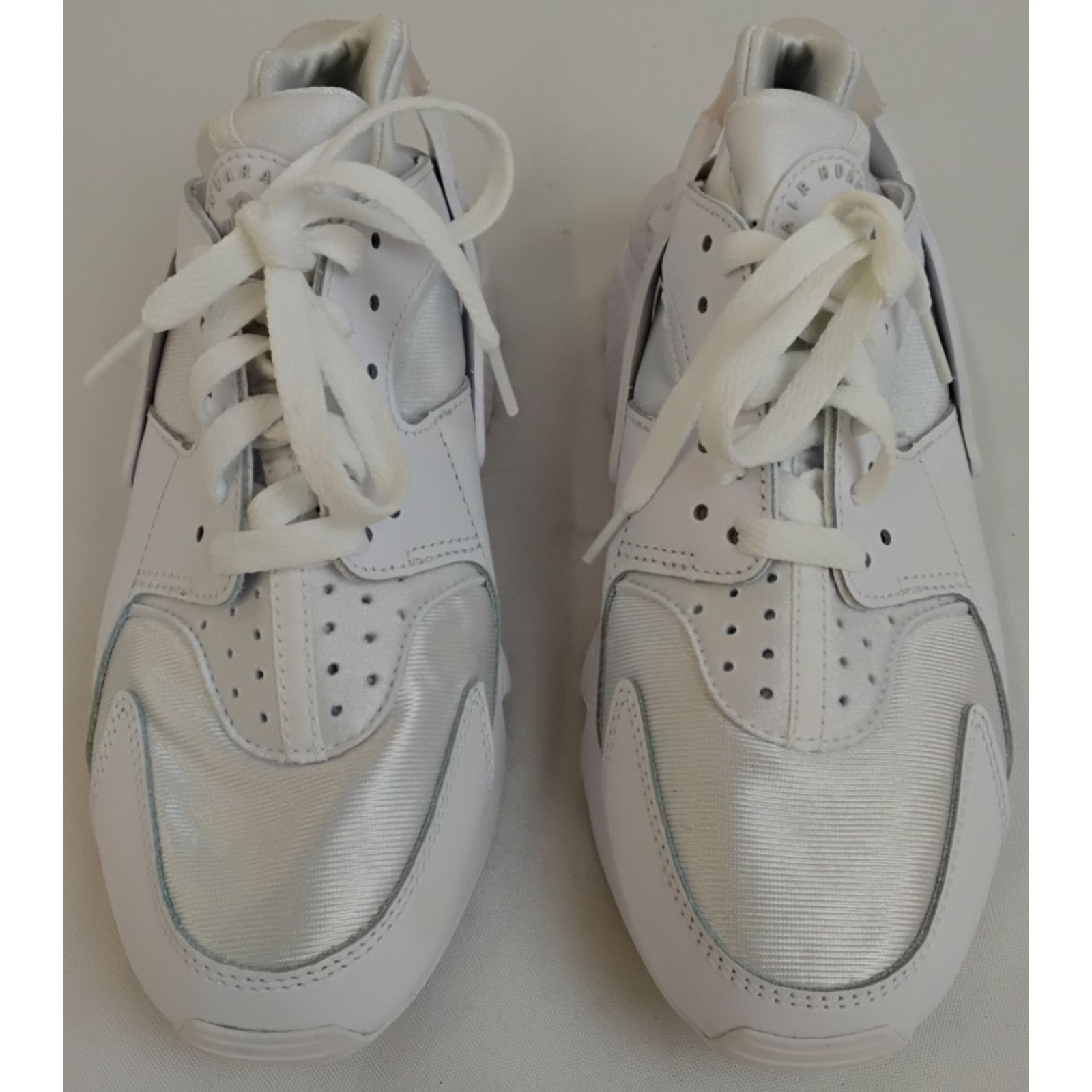 Nike Nike Air Huarache Triple White Sneakers Women's US Size 8 Size US 8 / IT 38 - 4 Thumbnail