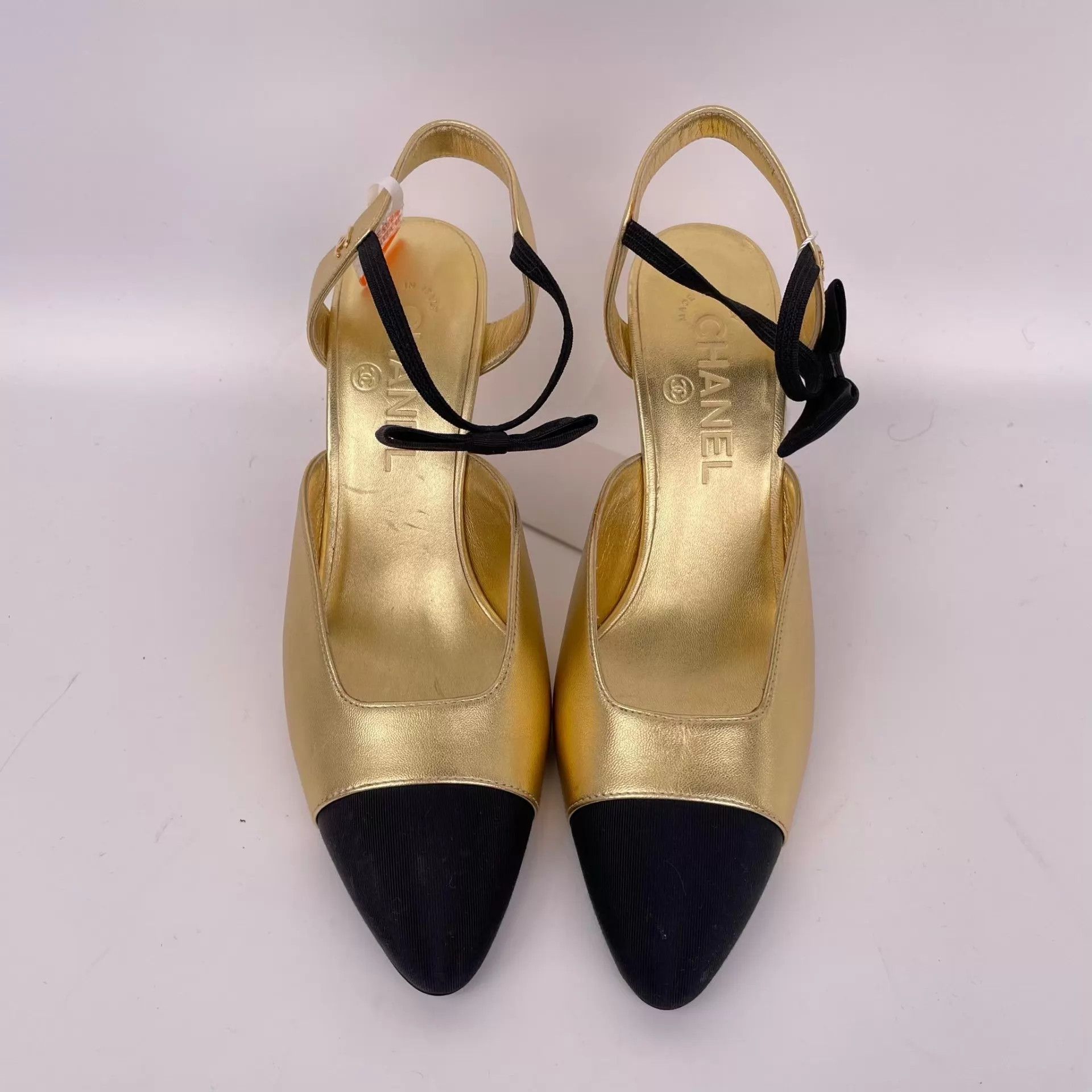 Chanel Chanel Gold & Black Colorblock Heels Size 36 Size US 5.5 / IT 35.5 - 2 Thumbnail
