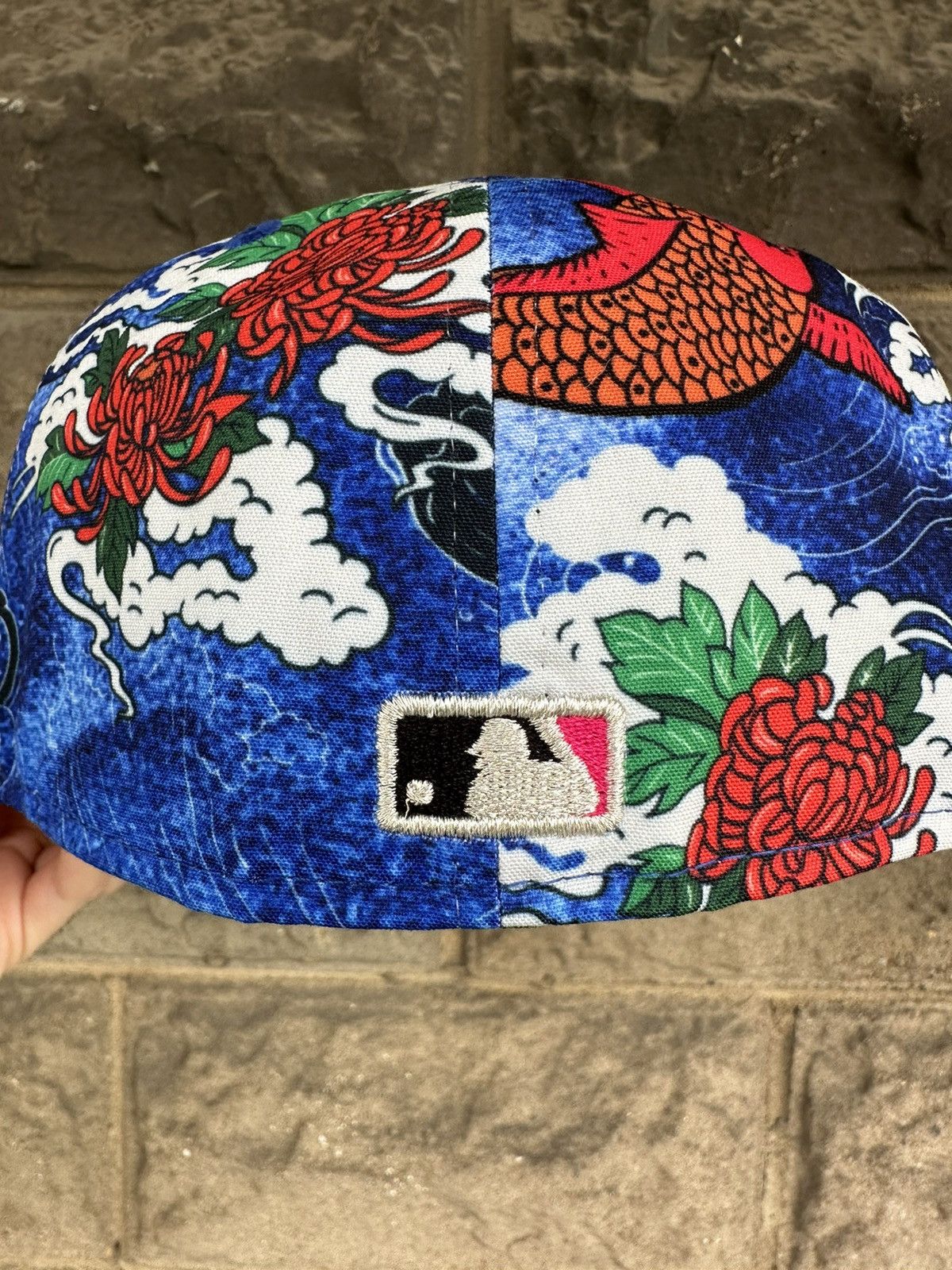 MLB × New Era × Supreme 7 3/8 Colorado Rockies 25th Anniversary Koi Pond Rockwell Size ONE SIZE - 10 Thumbnail