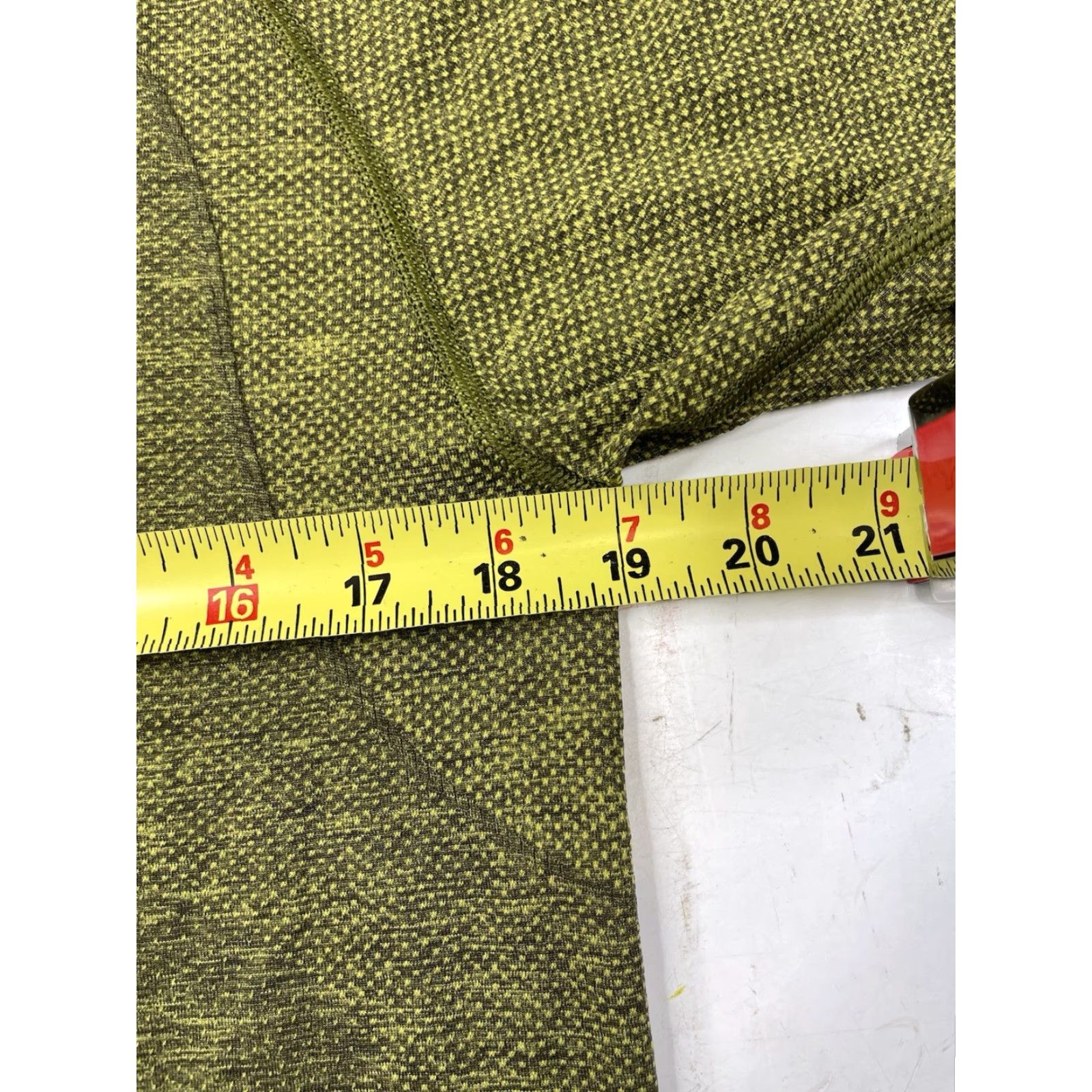 Lululemon Lululemon Metal Vent Tech T-Shirt Short Sleeve V-Neck Willow Green M Mens Athletic Activewear Shirt - Size US M / EU 48-50 / 2 - 4 Thumbnail
