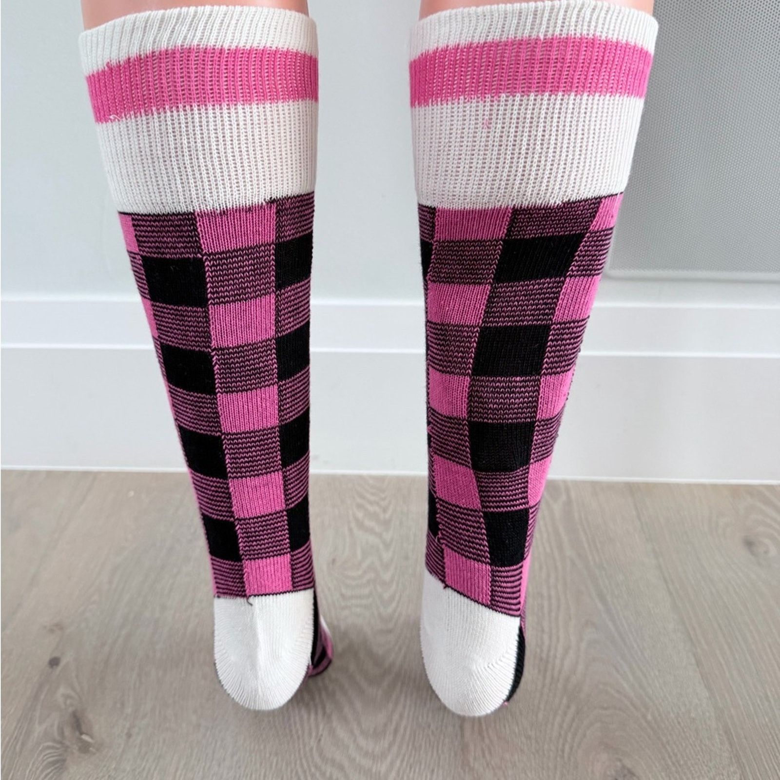 Other New Wool Pink and Black Checkered Knee-High Socks Size ONE SIZE - 2 Thumbnail