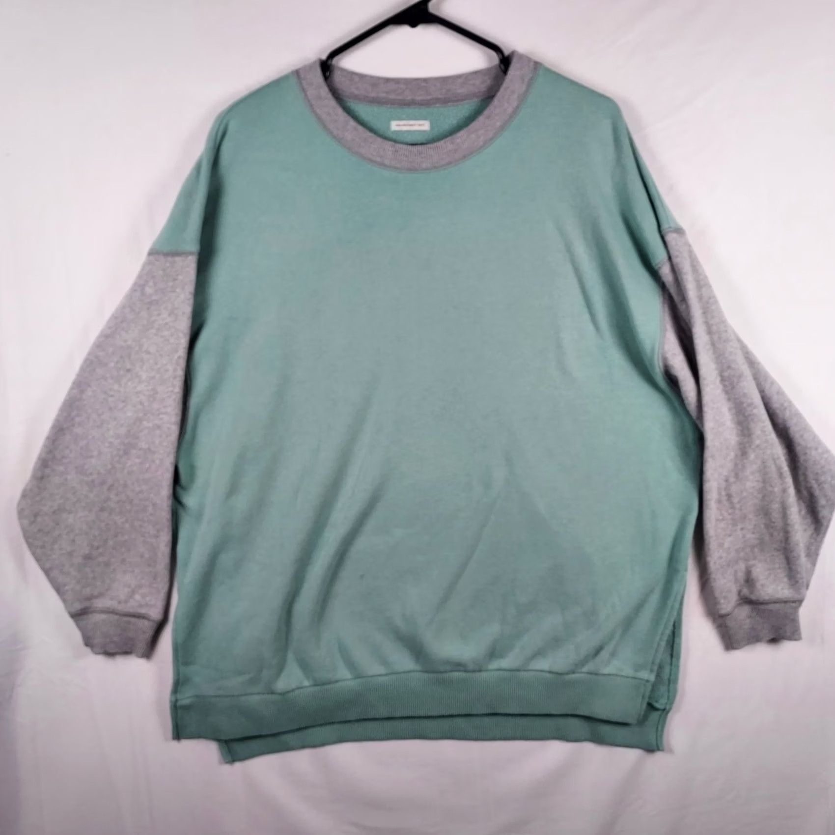 American Eagle Outfitters American Eagle Sweatshirt Women’s S Sage Green Gray Contrast Pullover Long Sleev Size S / US 4 / IT 40 - 2 Thumbnail