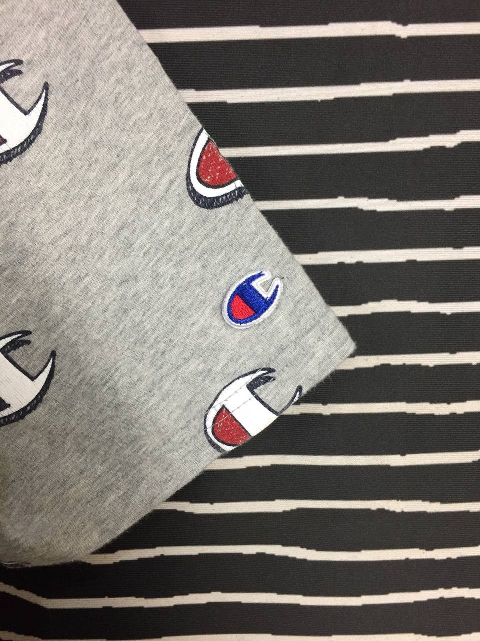 Champion × Vintage Vtg Champion Heritage Athletic Apparel All Over Print Tee Size US L / EU 52-54 / 3 - 6 Thumbnail