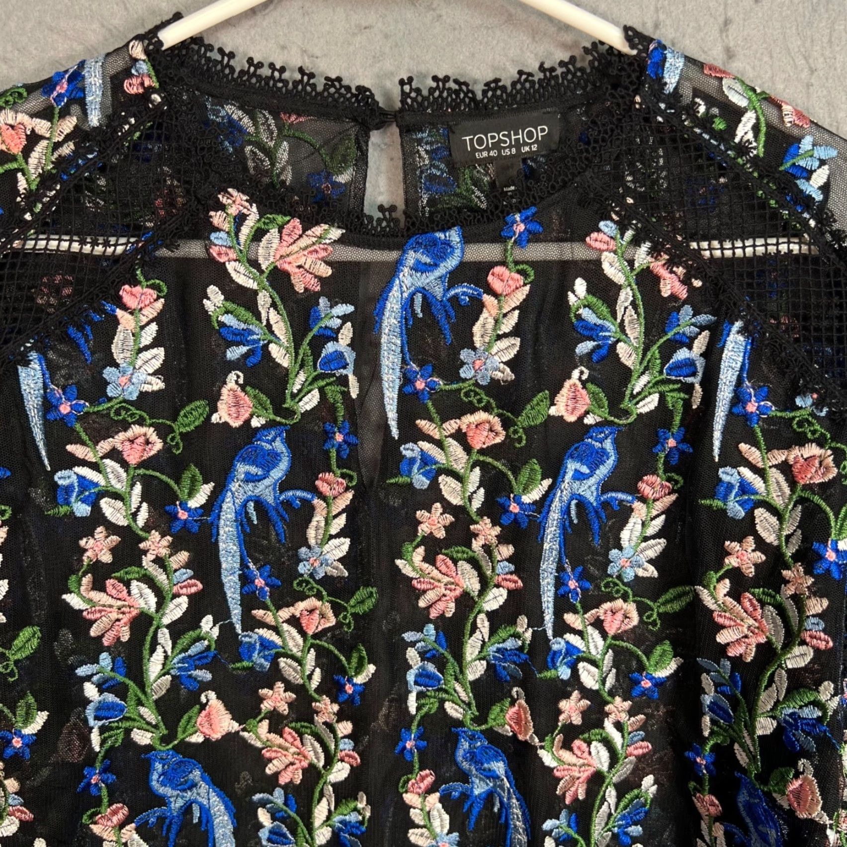 Topshop Topshop Women Blouse Size 8 Black Floral Embroidered W/ Lace Hem 3/4 Sleeves Sheer Size M / US 6-8 / IT 42-44 - 5 Thumbnail