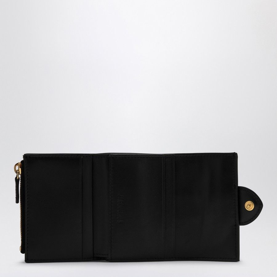 Jacquemus o1d2blof0824 Size: OS / Wallet Le Compact Bambino in Black Size ONE SIZE - 2 Thumbnail