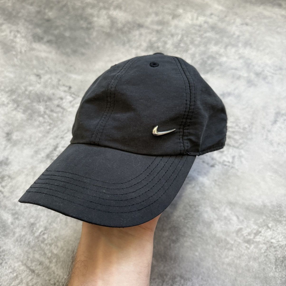 Vintage Vintage Nike Cap Metal Small Logo Y2K Size ONE SIZE - 1 Thumbnail