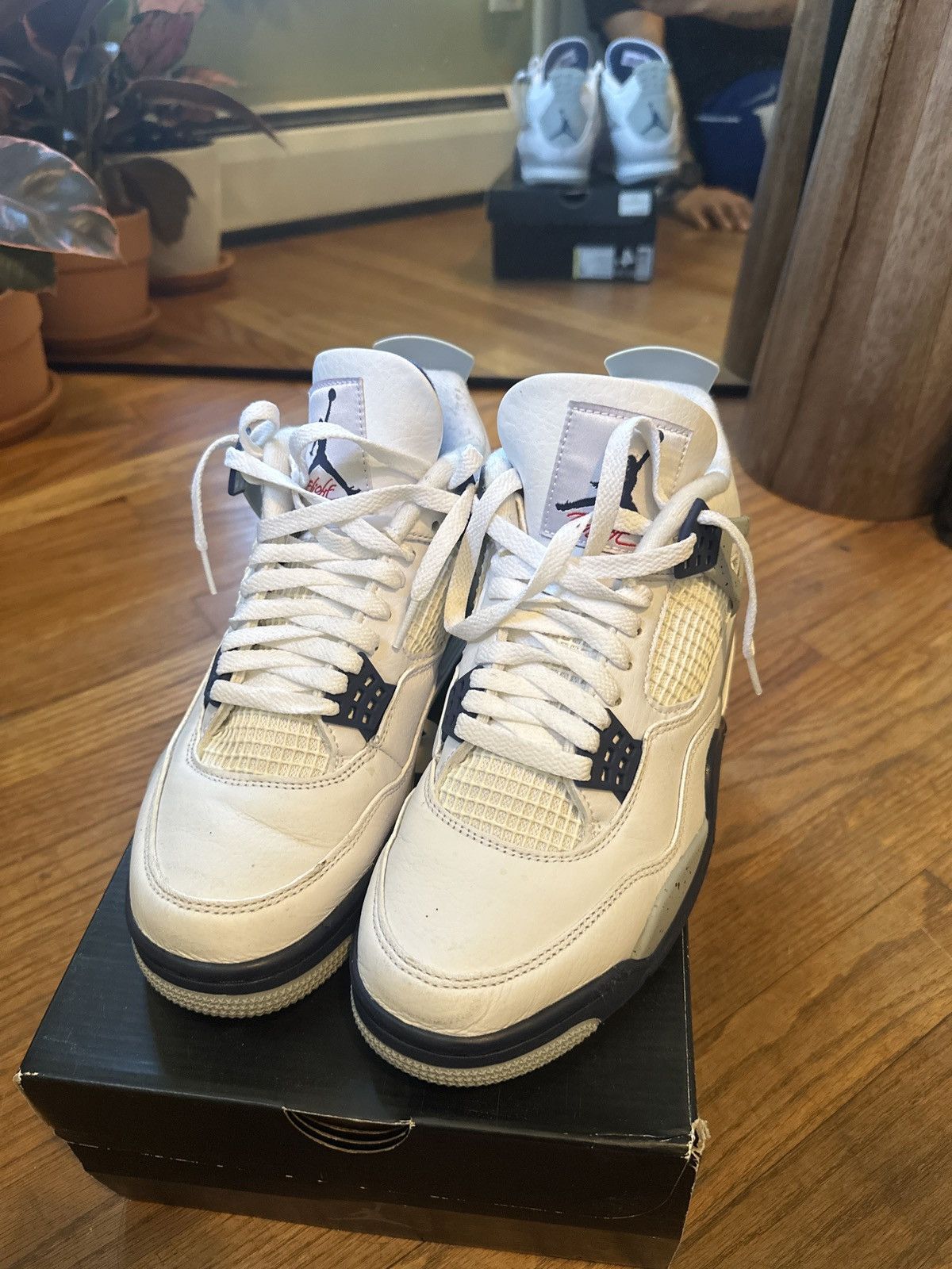 Jordan Brand JORDAN 4 RETRO 'MIDNIGHT NAVY' Size US 9 / EU 42 - 6 Thumbnail