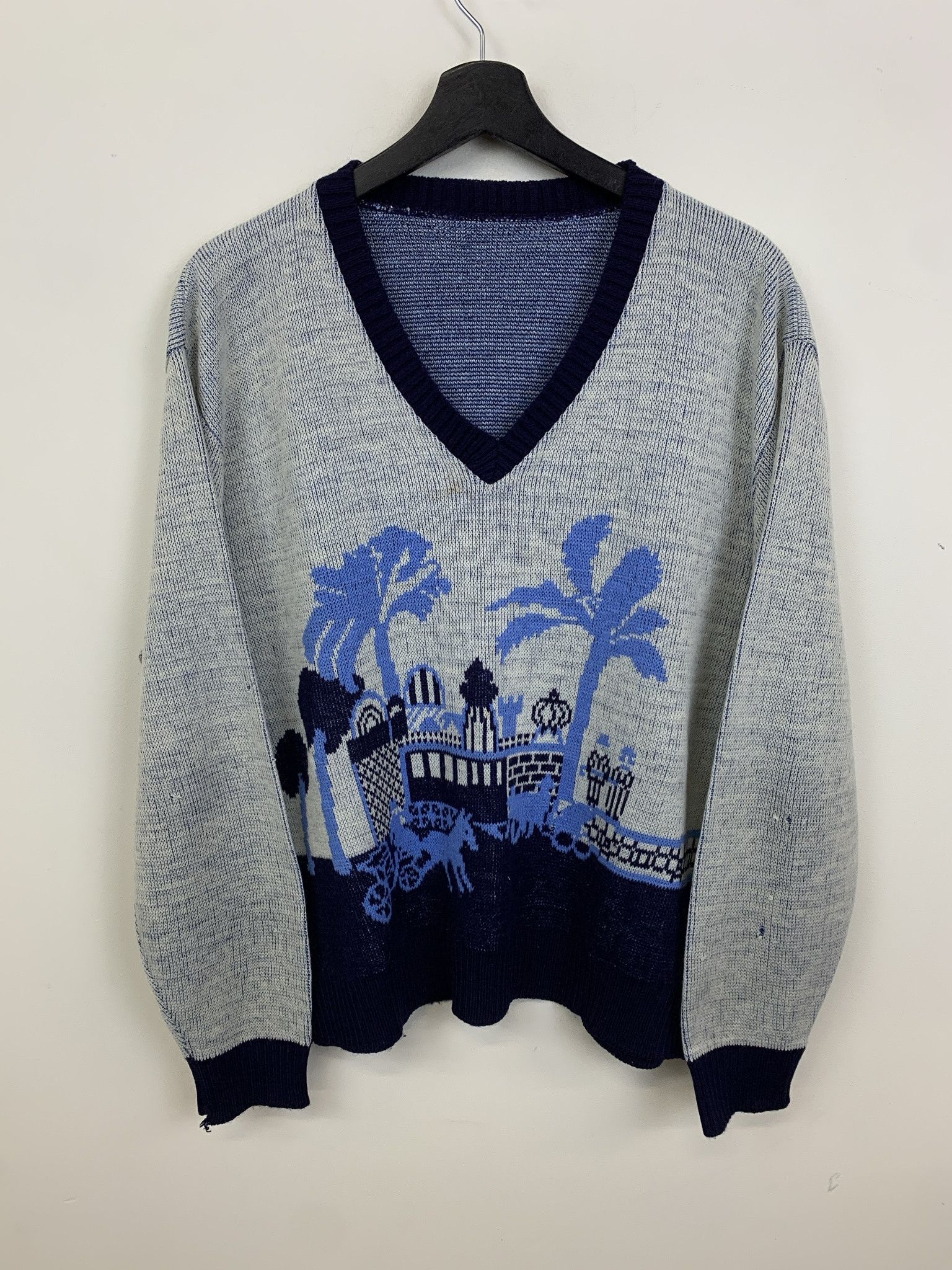 Other Vintage Sweater 1970s Palace All Over Graphic Knit Sweater Size L Size US L / EU 52-54 / 3 - 1 Thumbnail