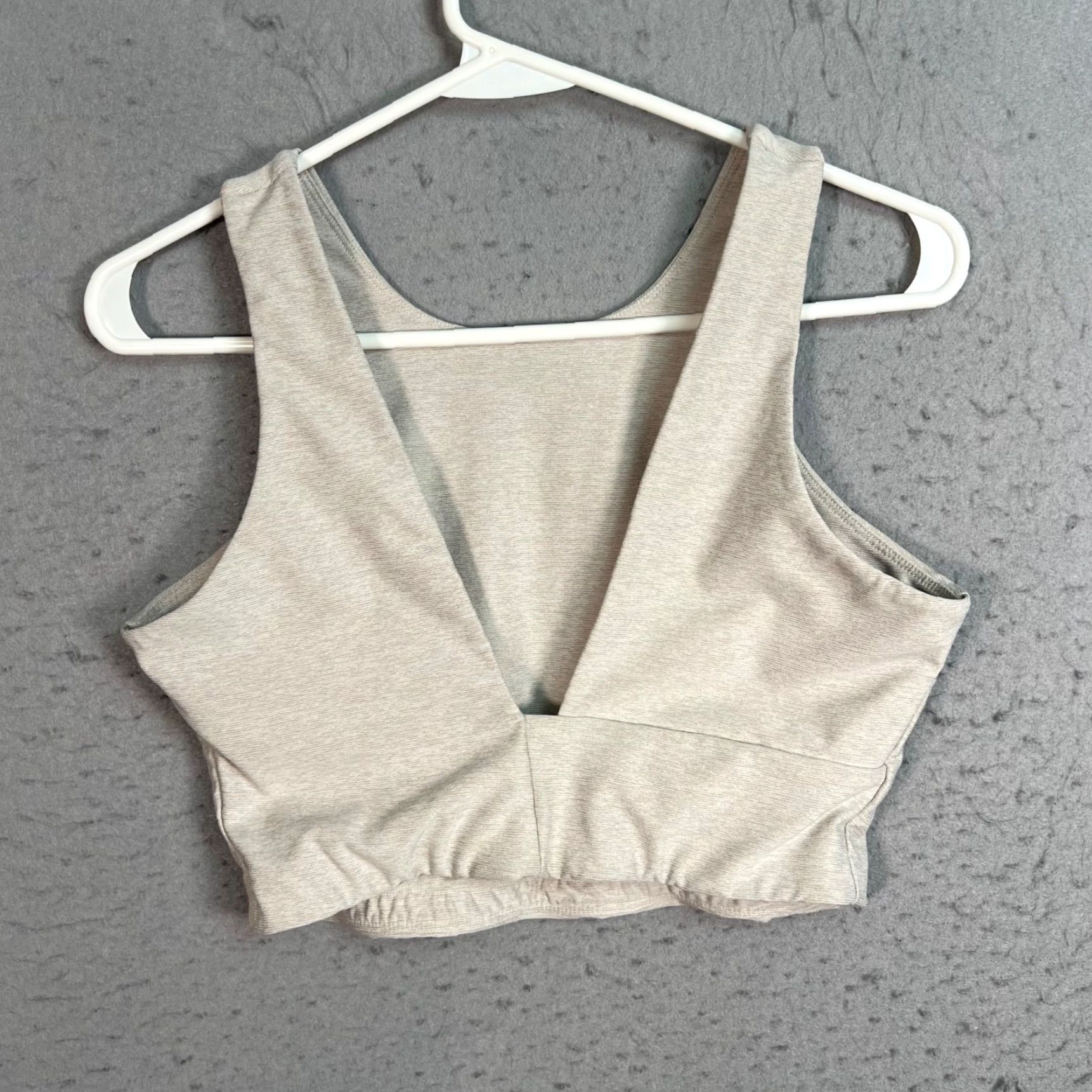 Outdoor Voices Outdoor Voices Top Womens Medium Heather Gray V-Neck Crop Top Athletic Gym Size M / US 6-8 / IT 42-44 - 2 Thumbnail