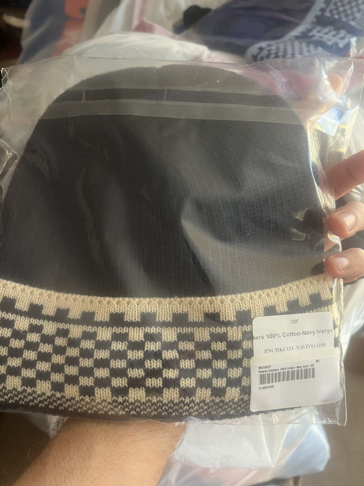 Eric Emanuel Eric Emanuel EE navy blue & ivory checker winter hat beanie Size ONE SIZE - 2 Thumbnail
