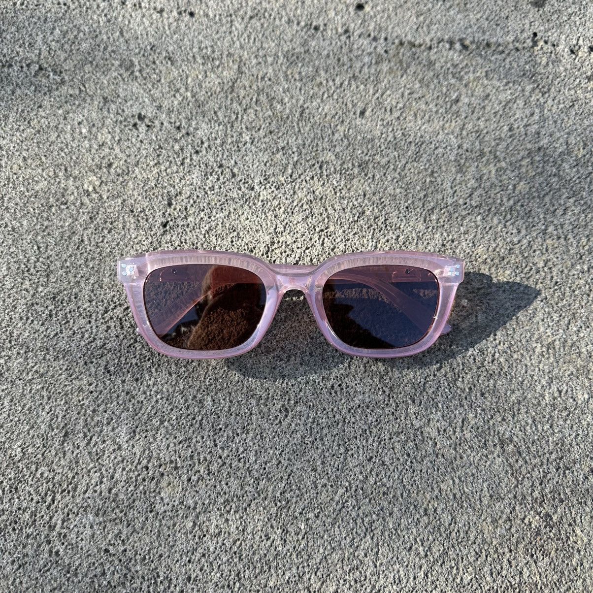 Other Y2K Unisex Sunglasses Retro Fashion Shades YT2329-01 Size ONE SIZE - 1 Thumbnail
